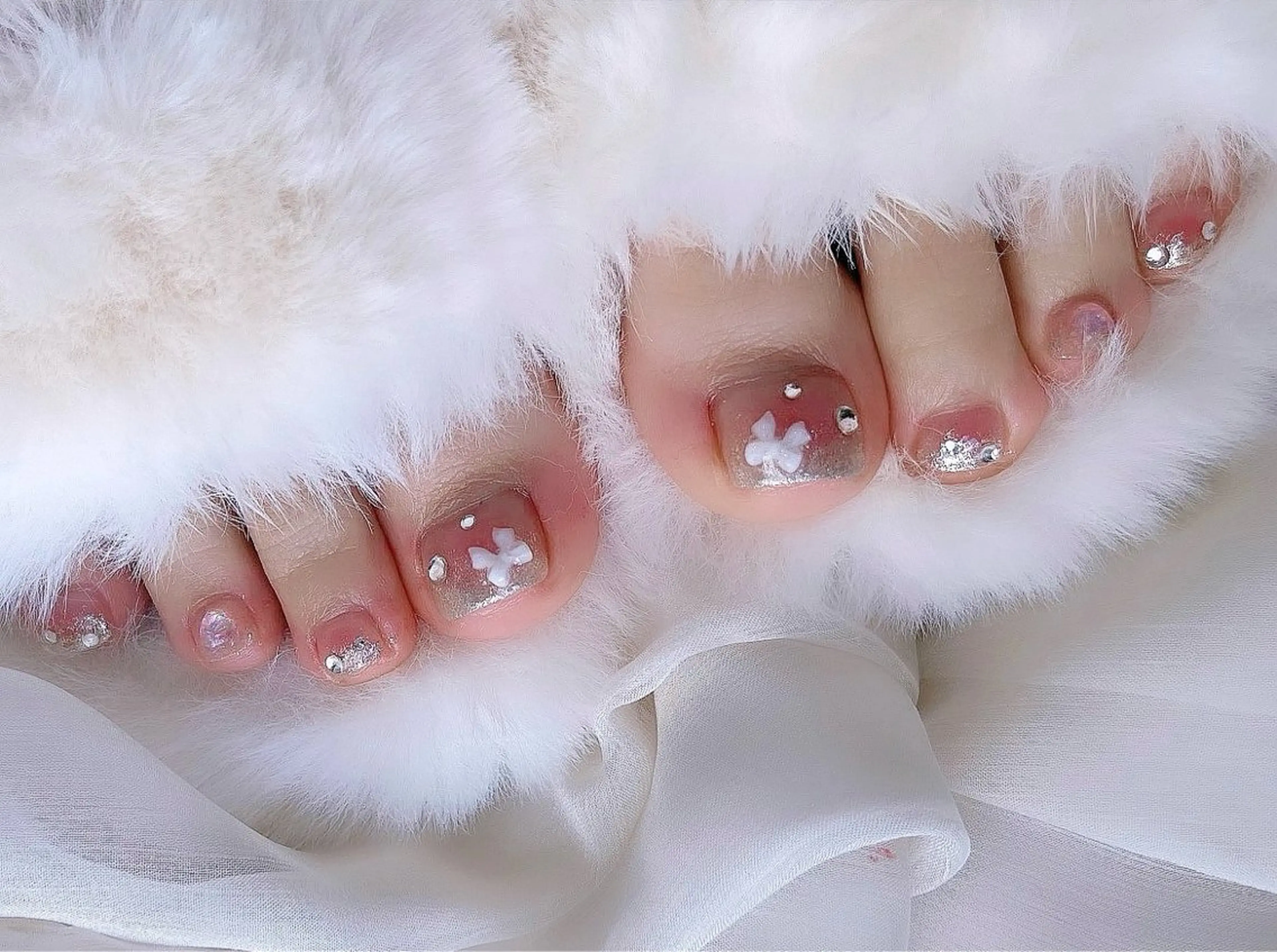 ネイル アートネイル チークネイル フットネイル ラメ(グリッター) ラメグラデーション NAILR rina 🎀ིྀ恵比寿のネイルデザイン