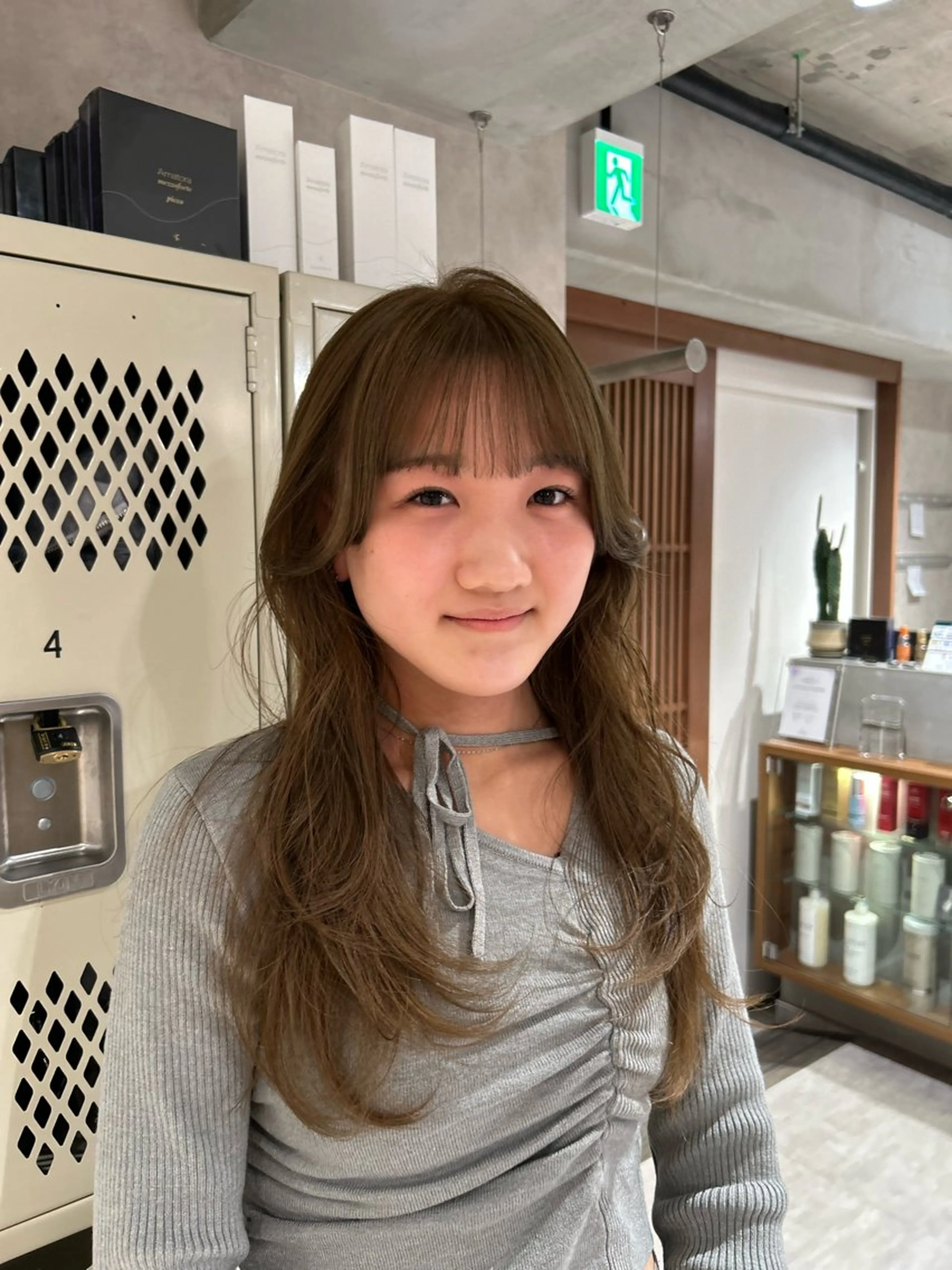 セミロング ヘアカラー ayano/パーマ/ 暖色カラーのヘアスタイル