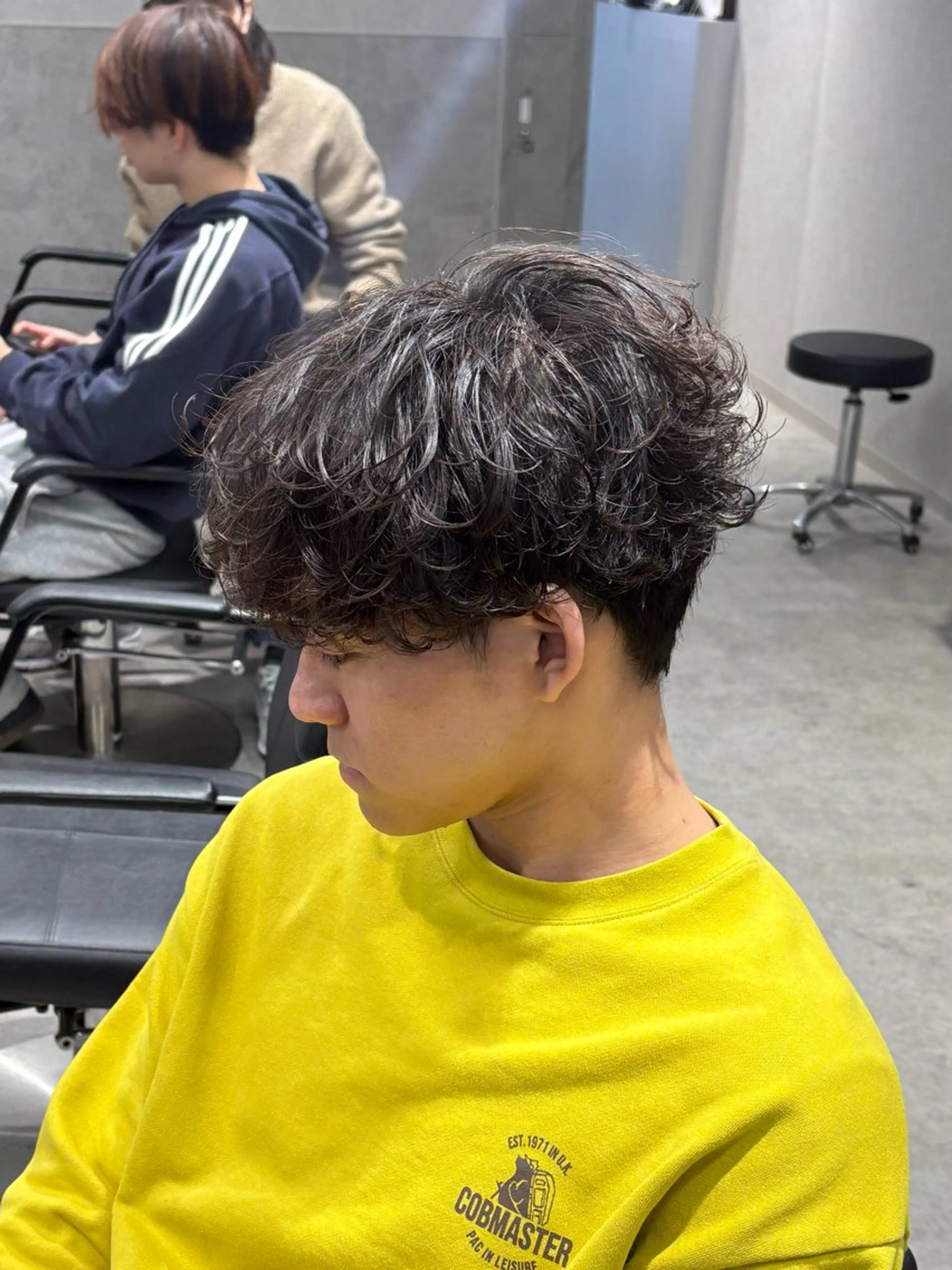 ショート パーマ メンズ カット パーマ 【シャドウパーマ センターパート】義心のヘアスタイル