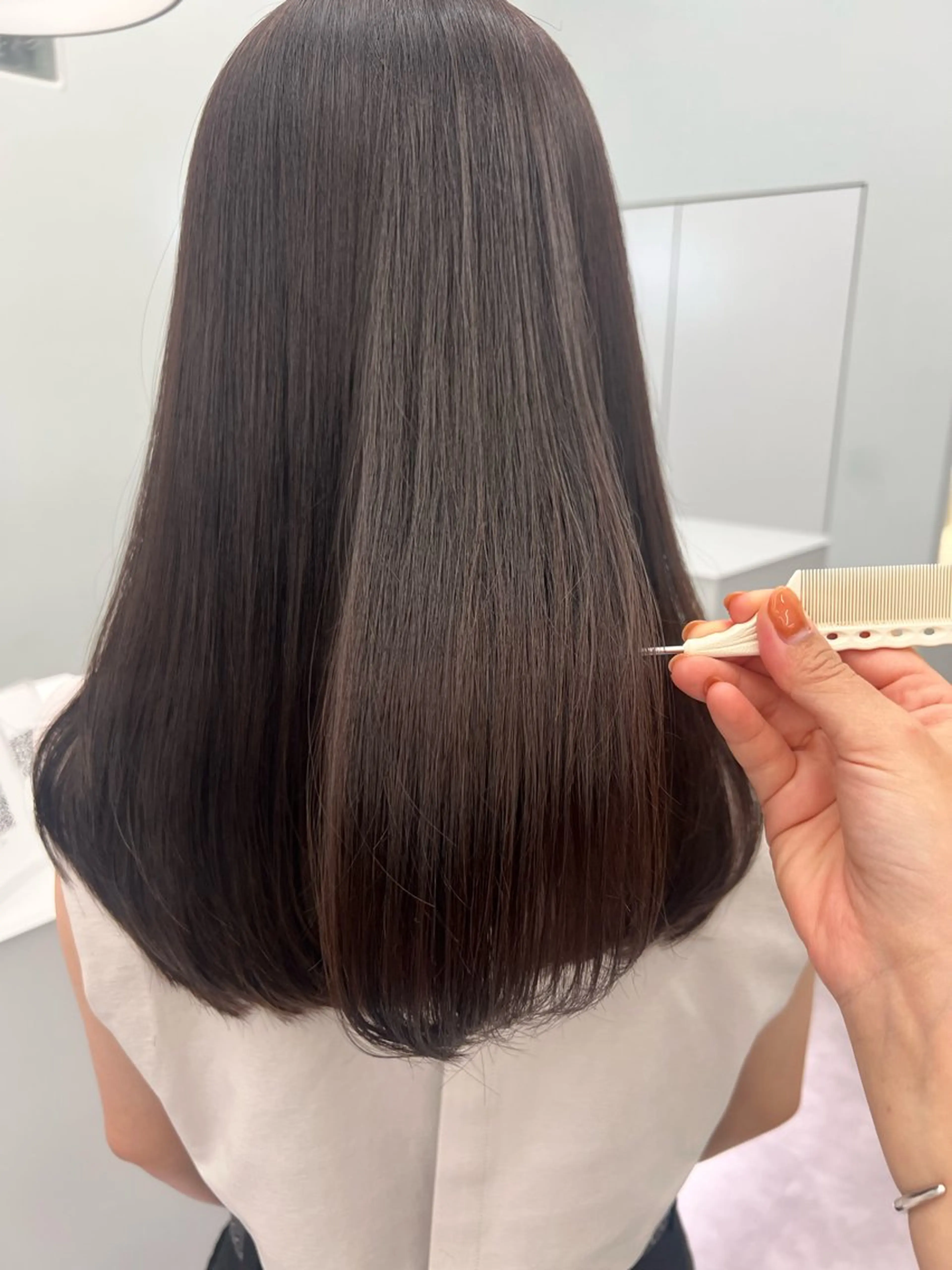 セミロング カット ヘアカラー 縮毛矯正 トリートメント 名駅🦢大人艶カラー 🪽カミヤアカネのヘアスタイル