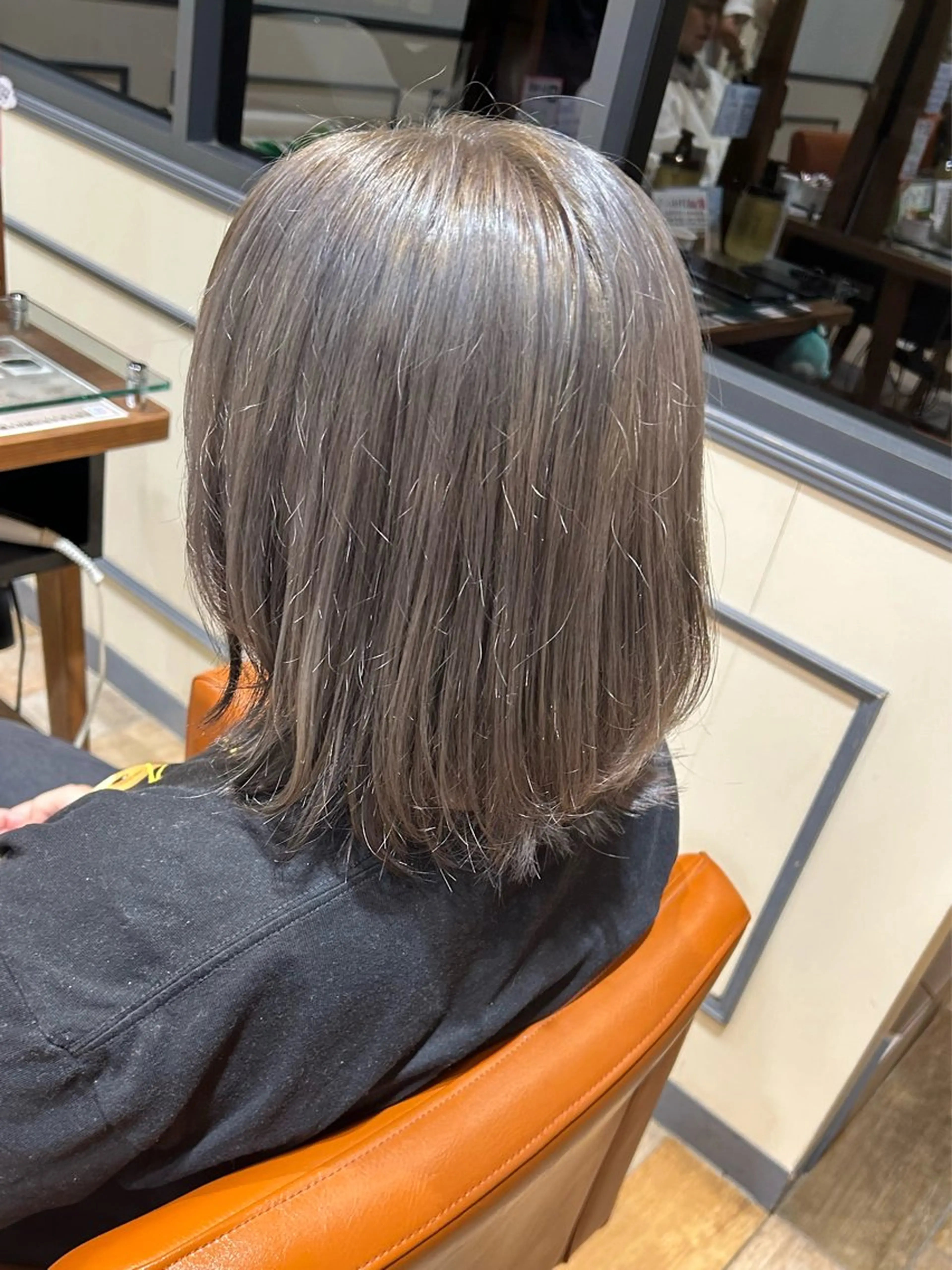 カラー ブリーチ ヘアカラー 須藤 向日葵のヘアスタイル