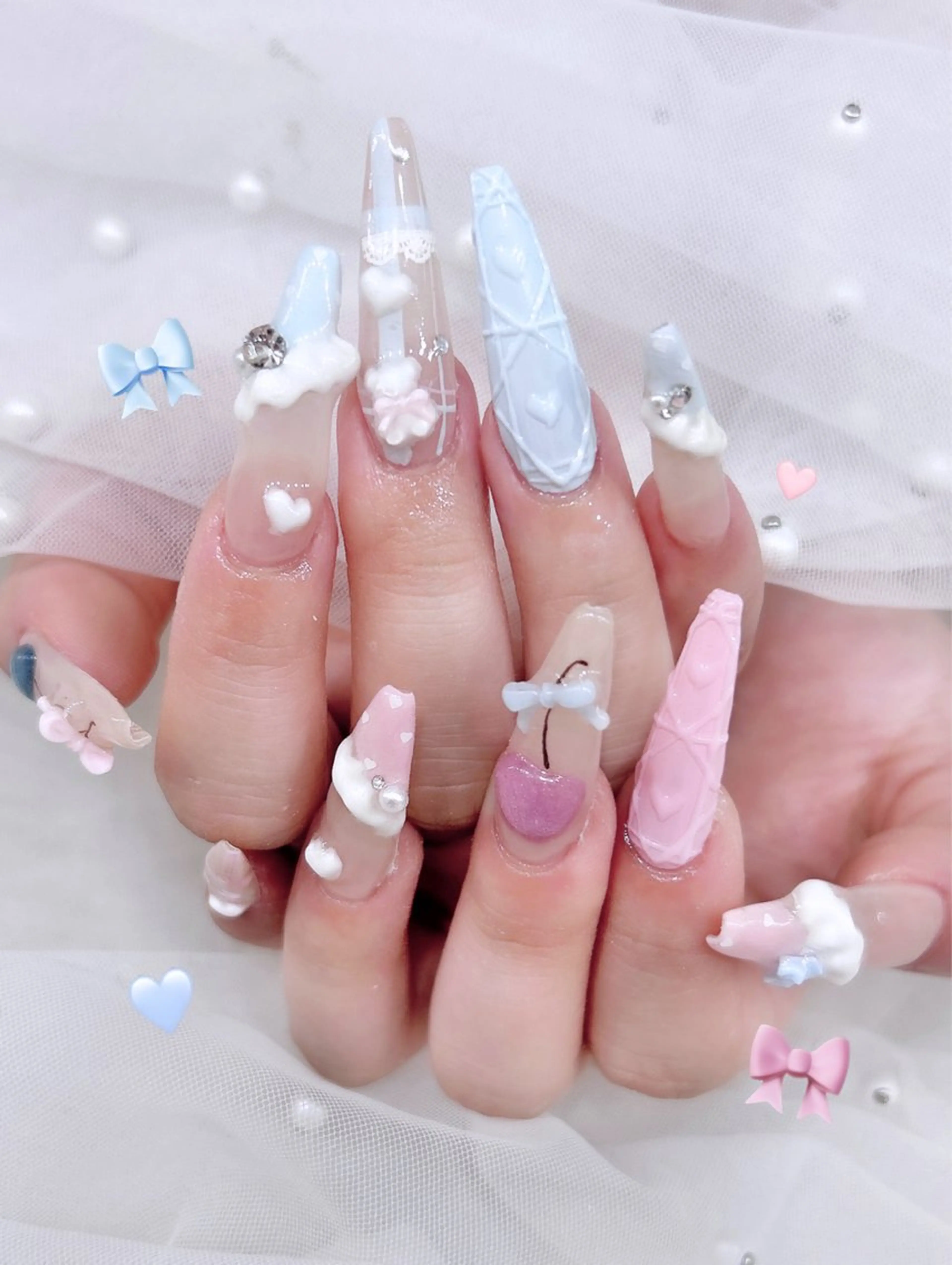 ネイル ハンドネイル ️🫧みつき/ 渋谷/痛ネイル️🫧のネイルデザイン