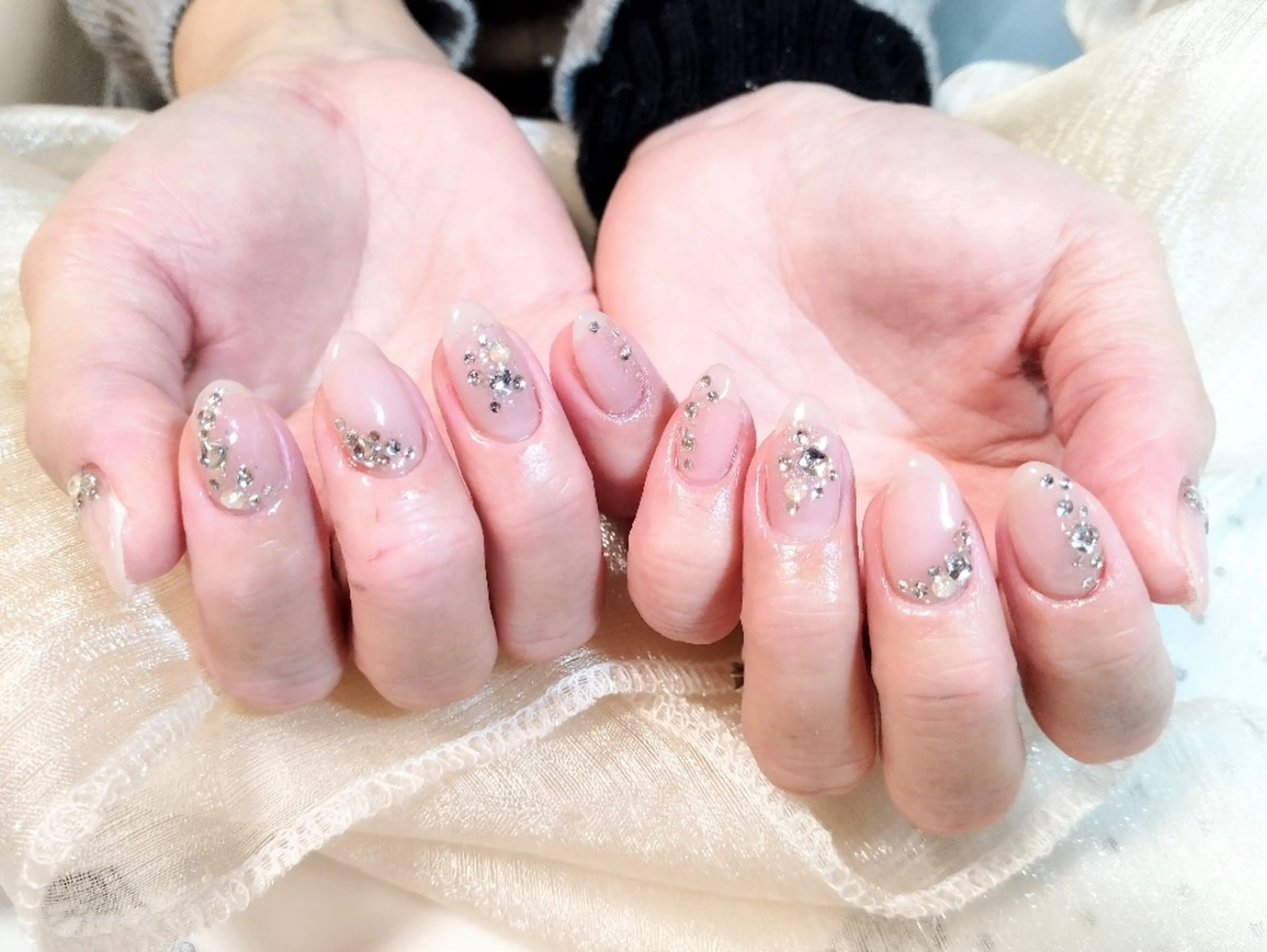 ネイル 持ち込み ハンドネイル ハンドケア ＤI'A ネイルサロンのネイルデザイン