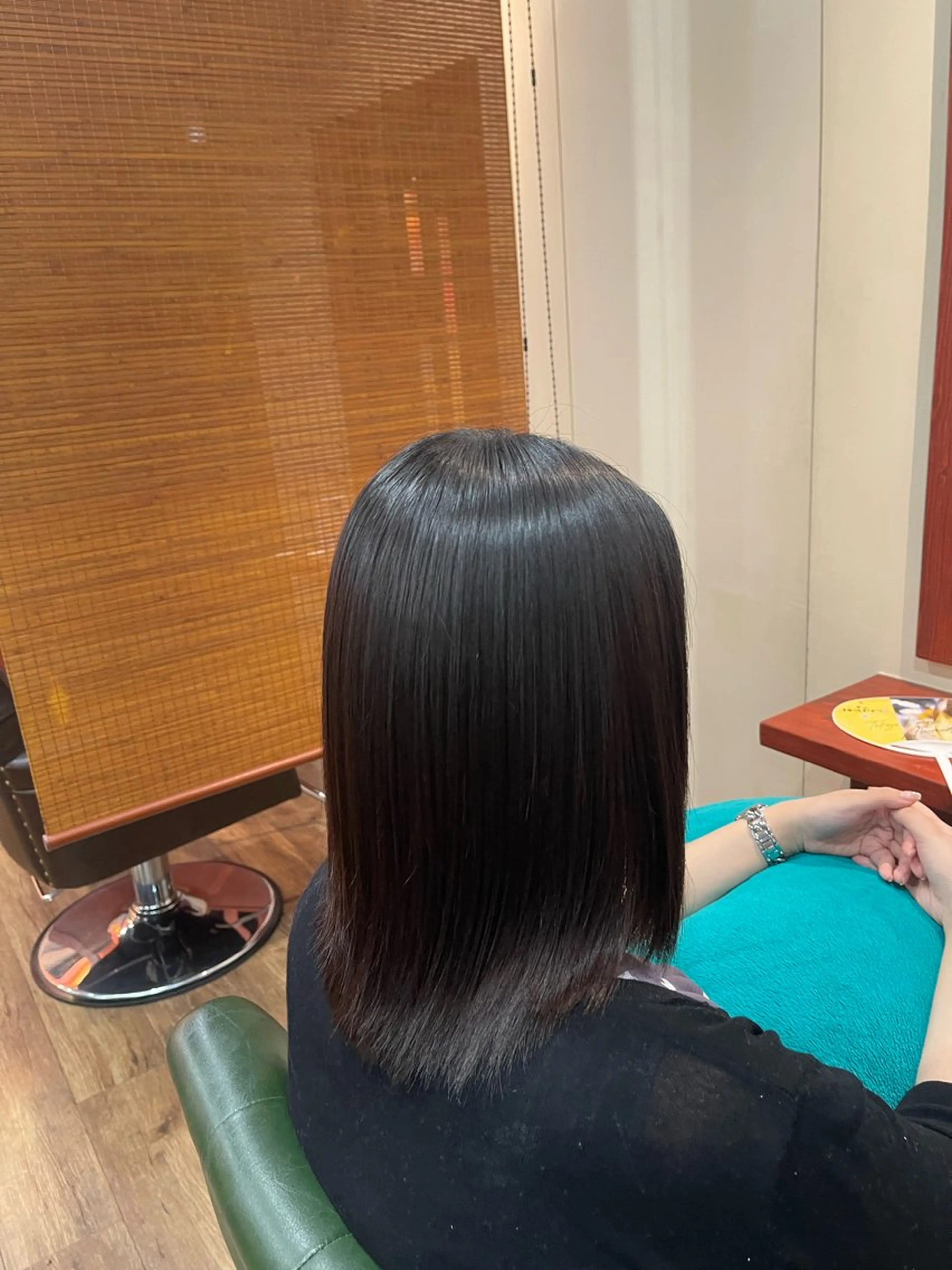 ミディアム 酸性ストレート 縮毛矯正 テライ ケイショウのヘアスタイル