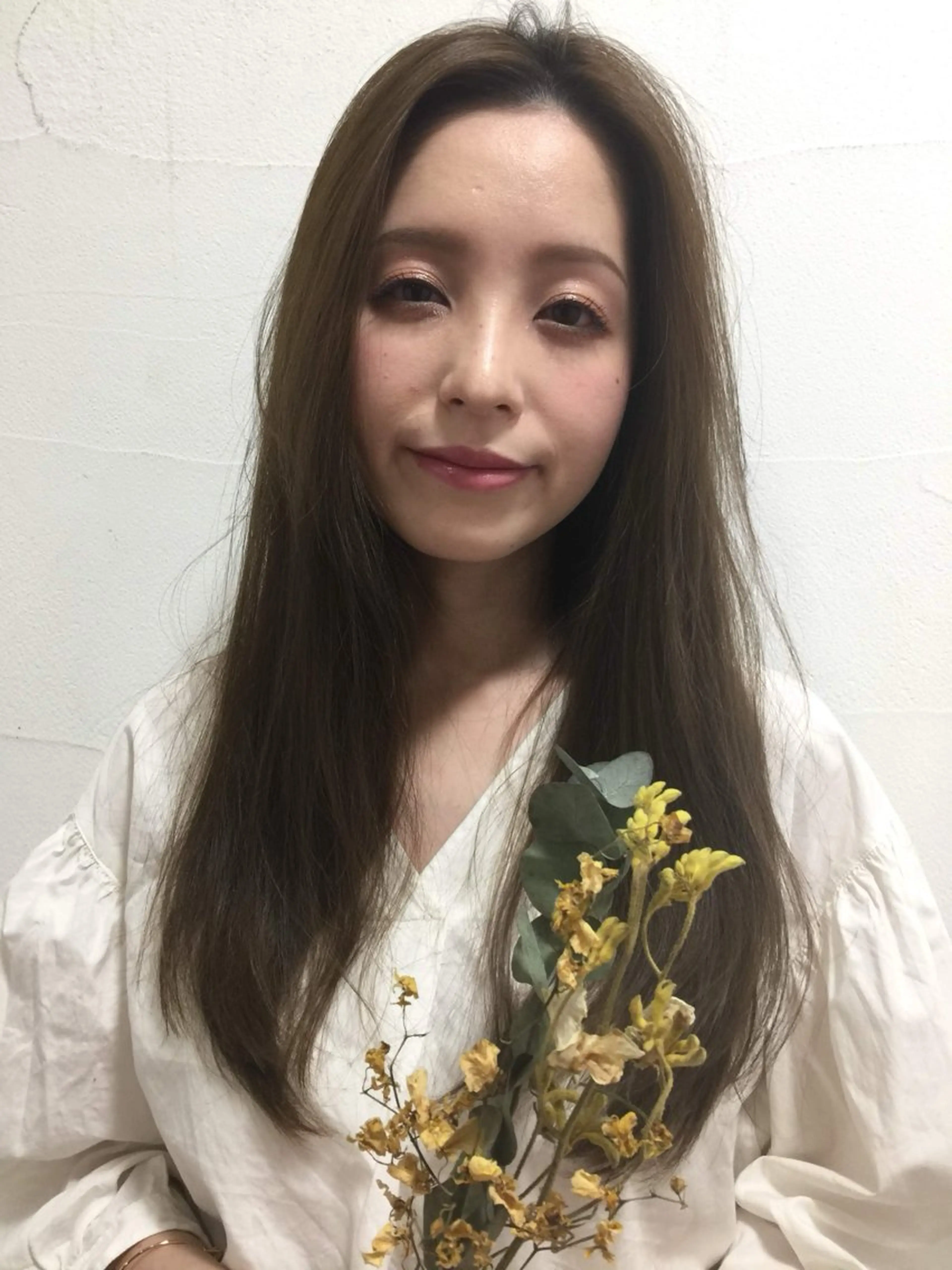 ロング カラー パーマ 🪞Kana｜透明感 カラー × 髪質改善のヘアスタイル