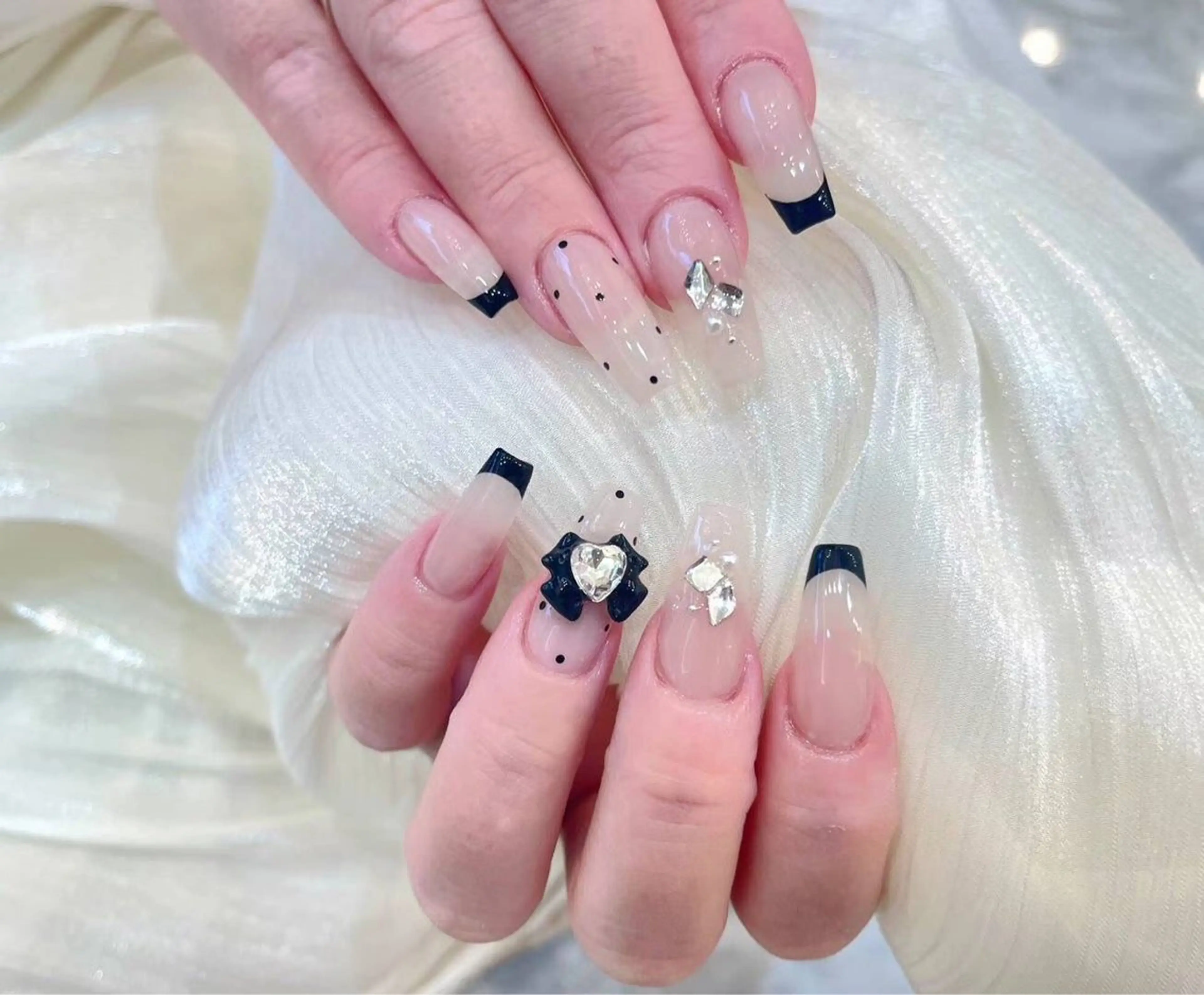 ネイル アートネイル フラワーネイル フットネイル フレンチネイル ジェルネイル Babarla　Nail　Salon所属・babarla Nailのネイルデザイン