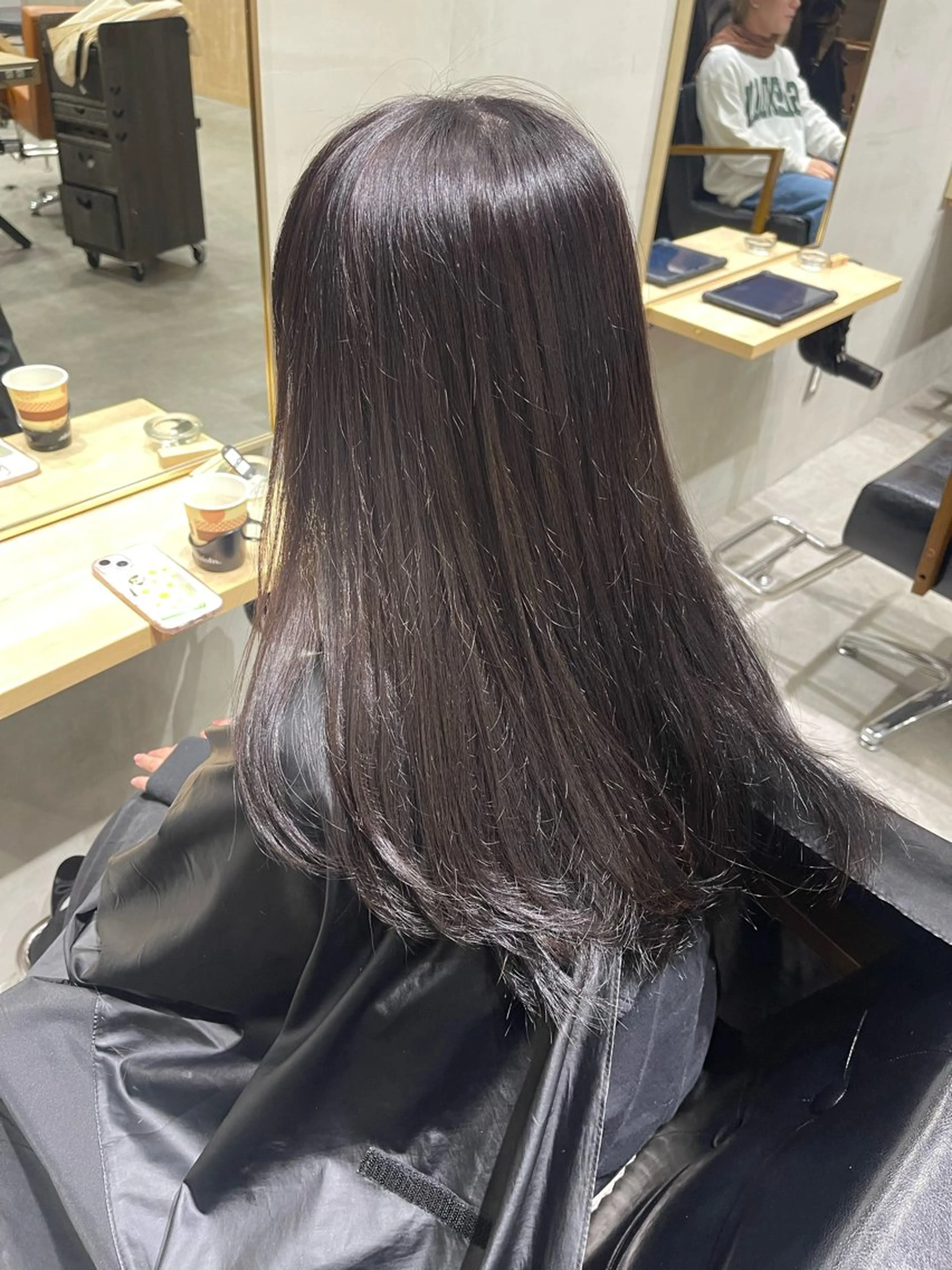 セミロング lena🎀 透明感カラー/韓国風のヘアスタイル