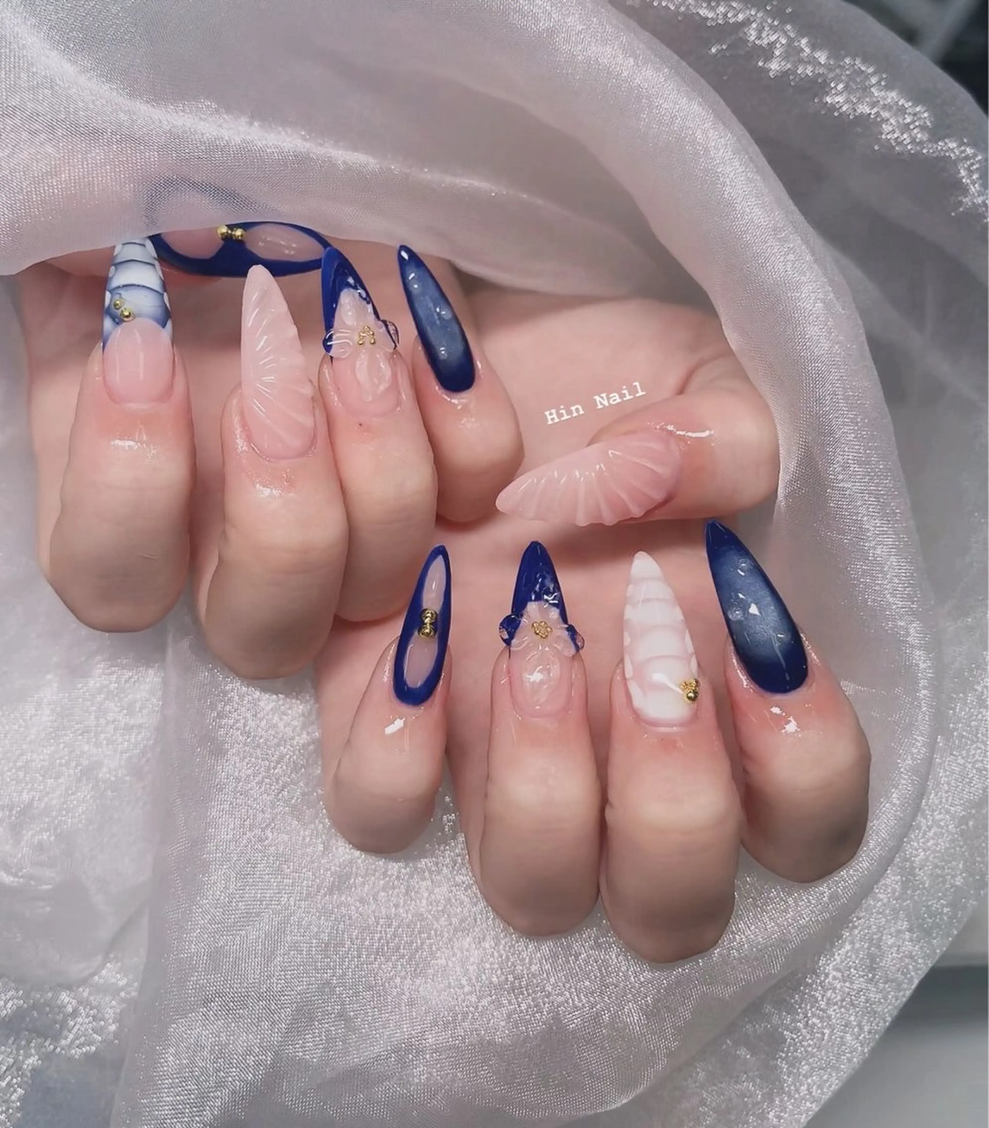 ネイル ハンドネイル HIN NAILのネイルデザイン