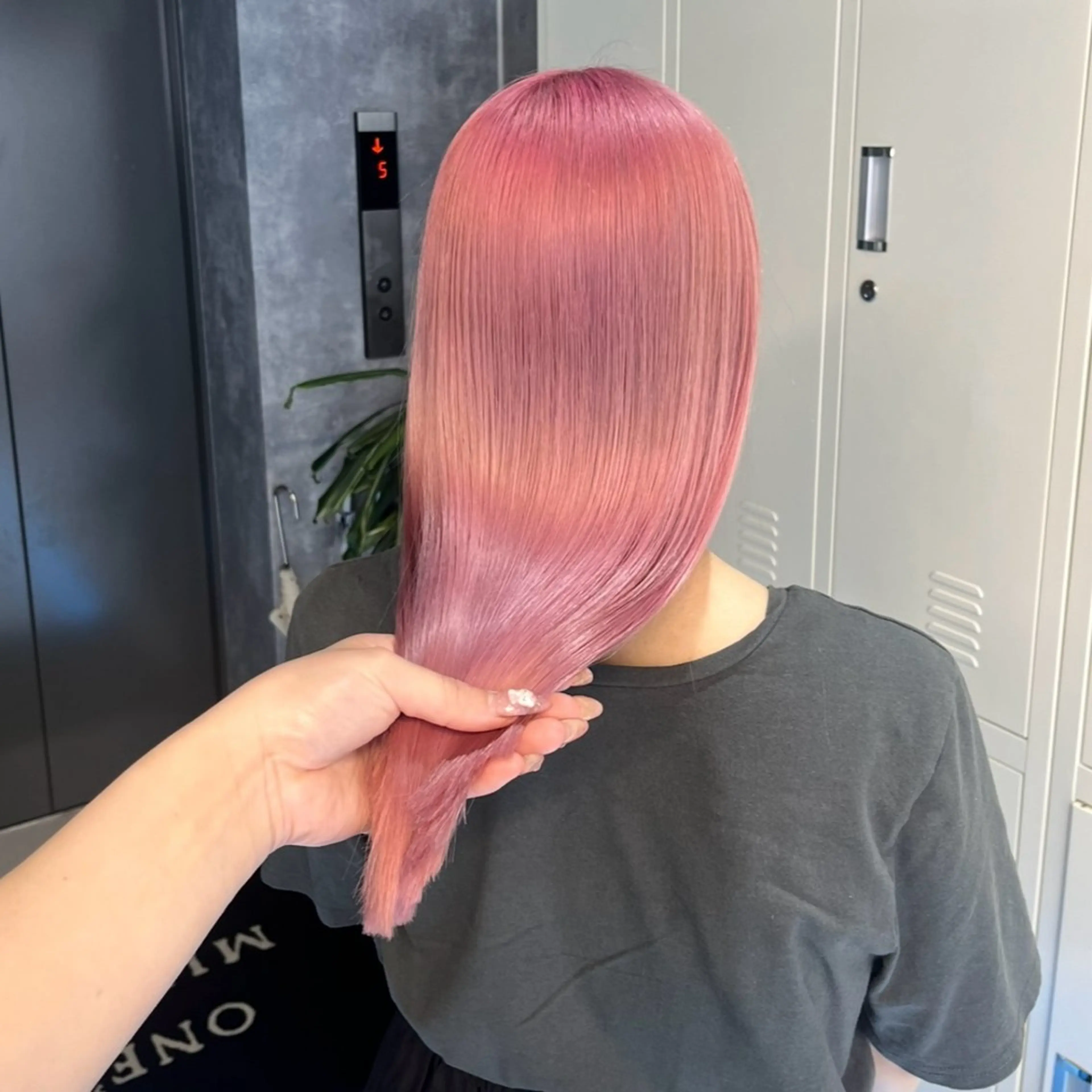 ロング カラー ヘアカラー ガーリーヘア 🎀 Rika 🫧のヘアスタイル