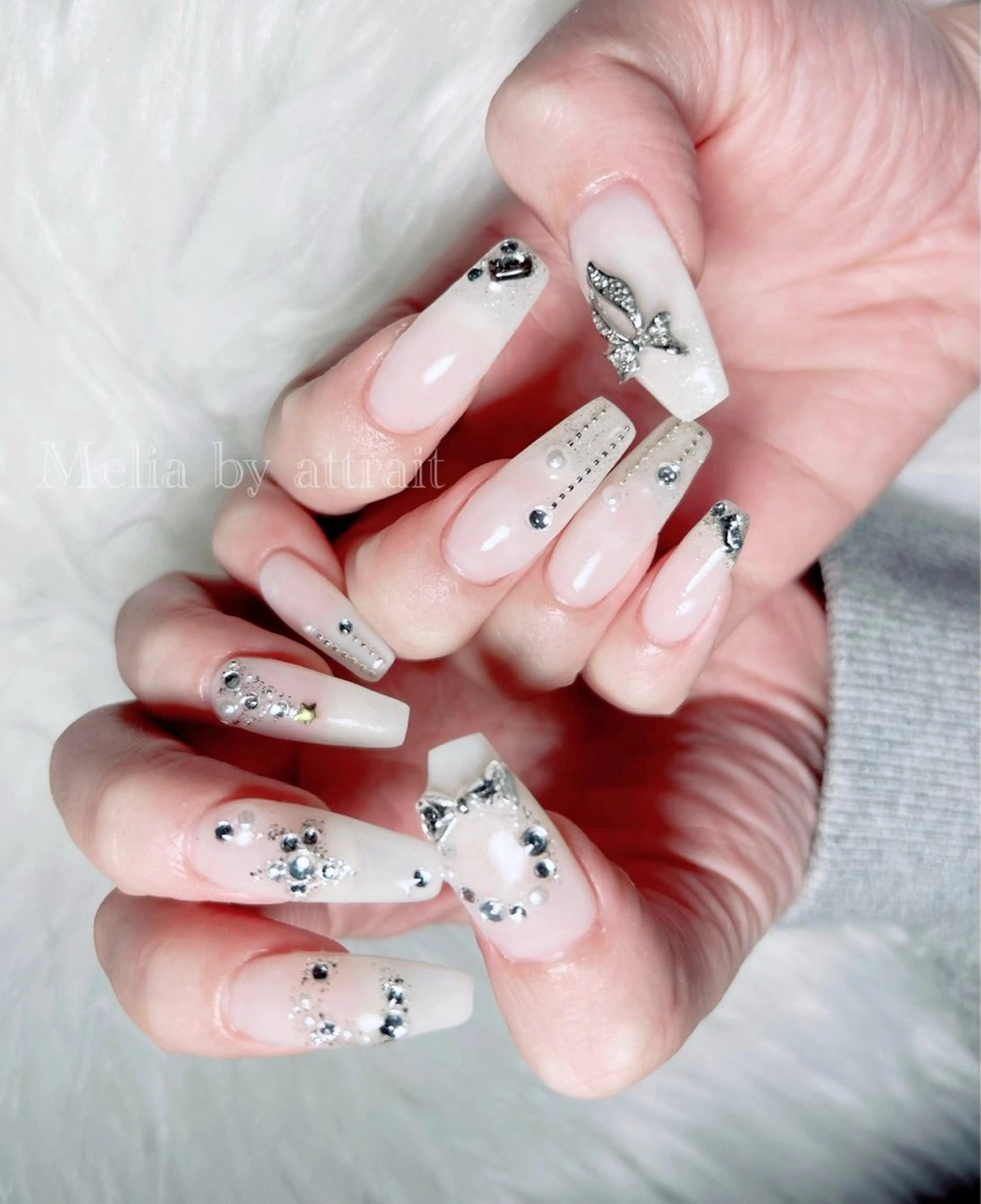 Mデザイン💟💟持ち込みも🉑✨(2色フレンチや、ワンカラー×パーツやアート10本などの組合せ)の写真