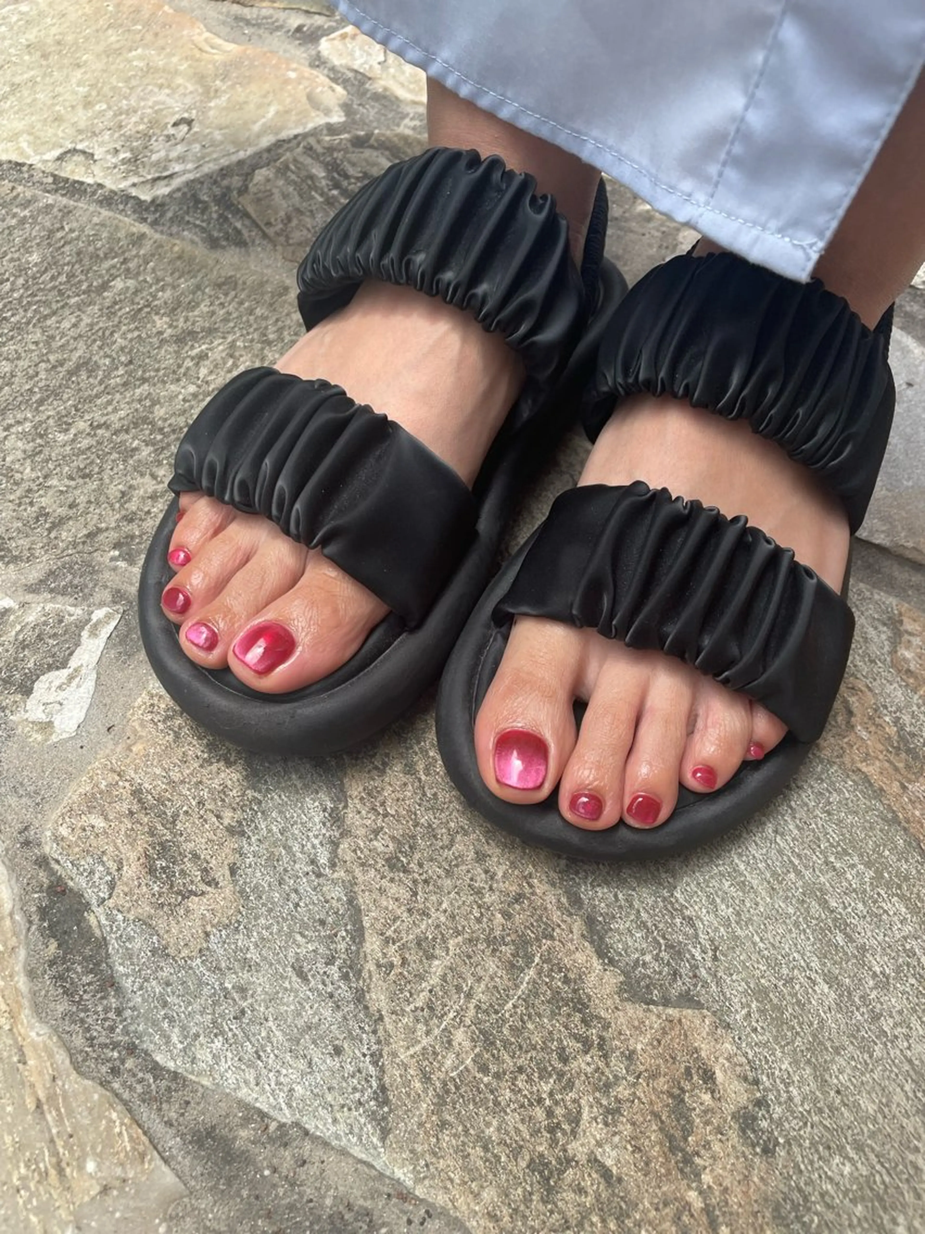 ネイル フットネイル ulu🌼 nanaのネイルデザイン