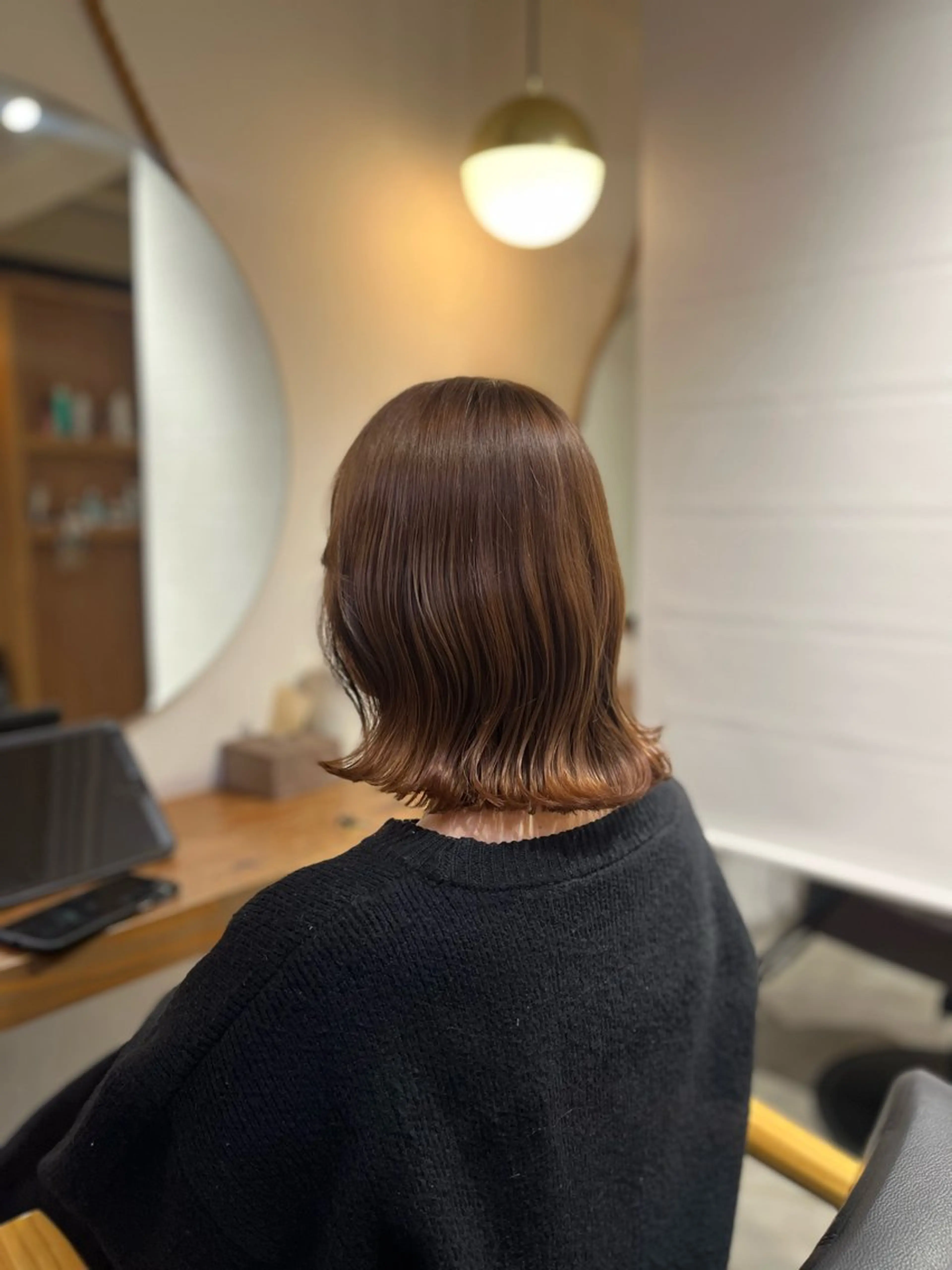 ミディアム 塩川ももこ/ 自然な縮毛矯正のヘアスタイル