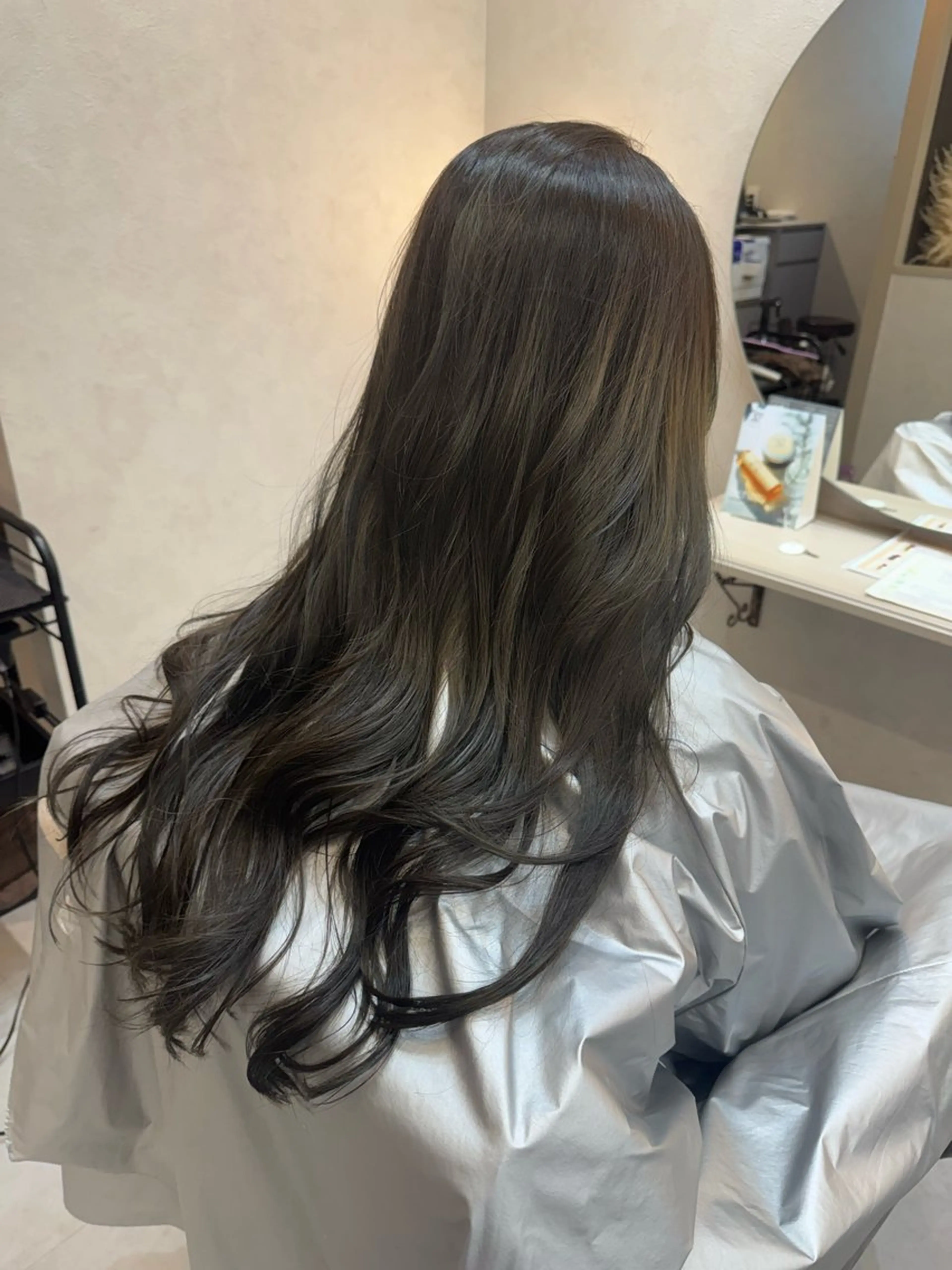 ロング カラー カット ヘアカラー トリートメント AKI 🐉のヘアスタイル