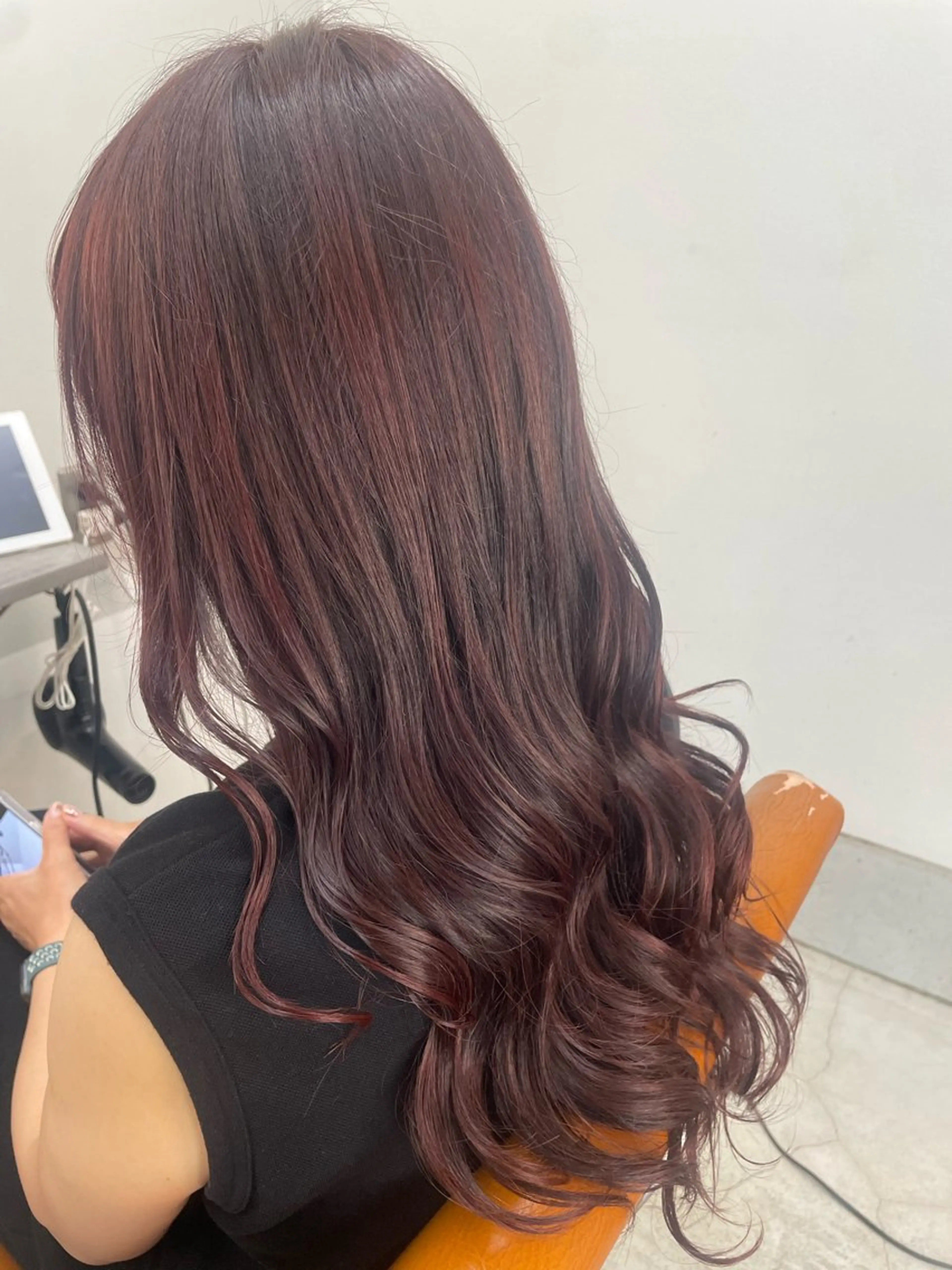 ロング カラー ブリーチ ブリーチなしカラー レッドカラー 樋川 早紀のヘアスタイル