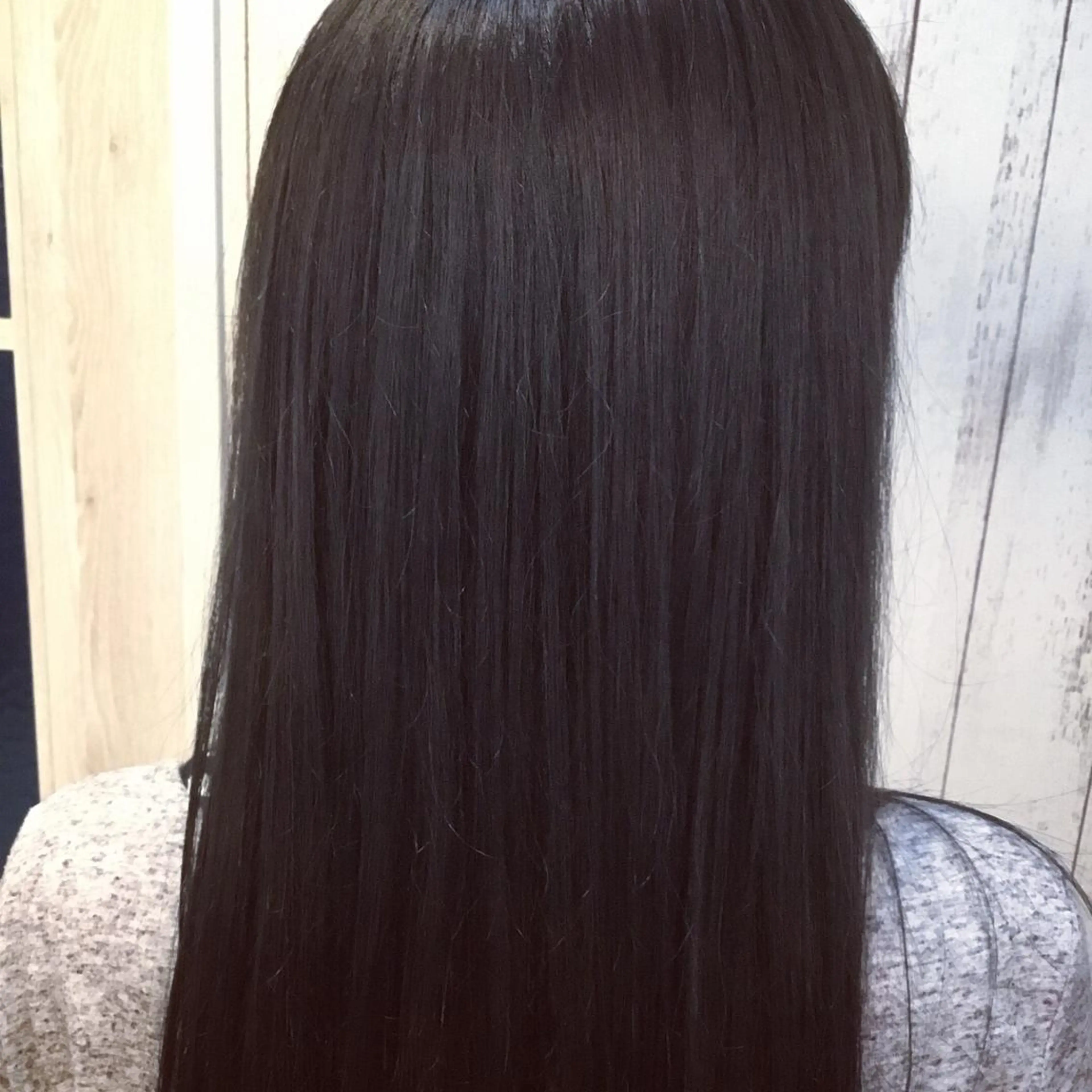 ロング カラー パーマ embrace エンブレイスのヘアスタイル