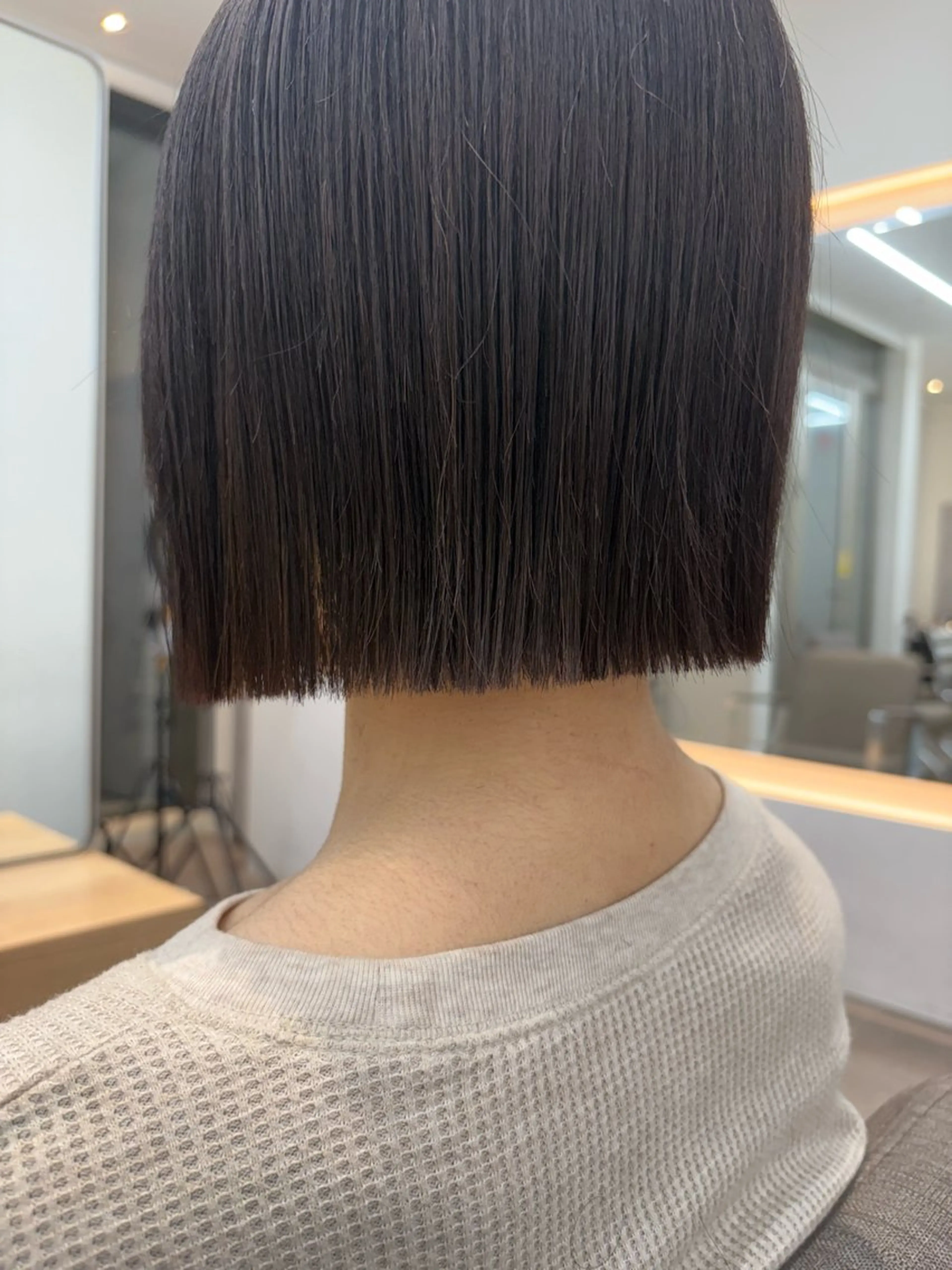ショート カット レイヤー/ベージュ/ どますず🌺のヘアスタイル