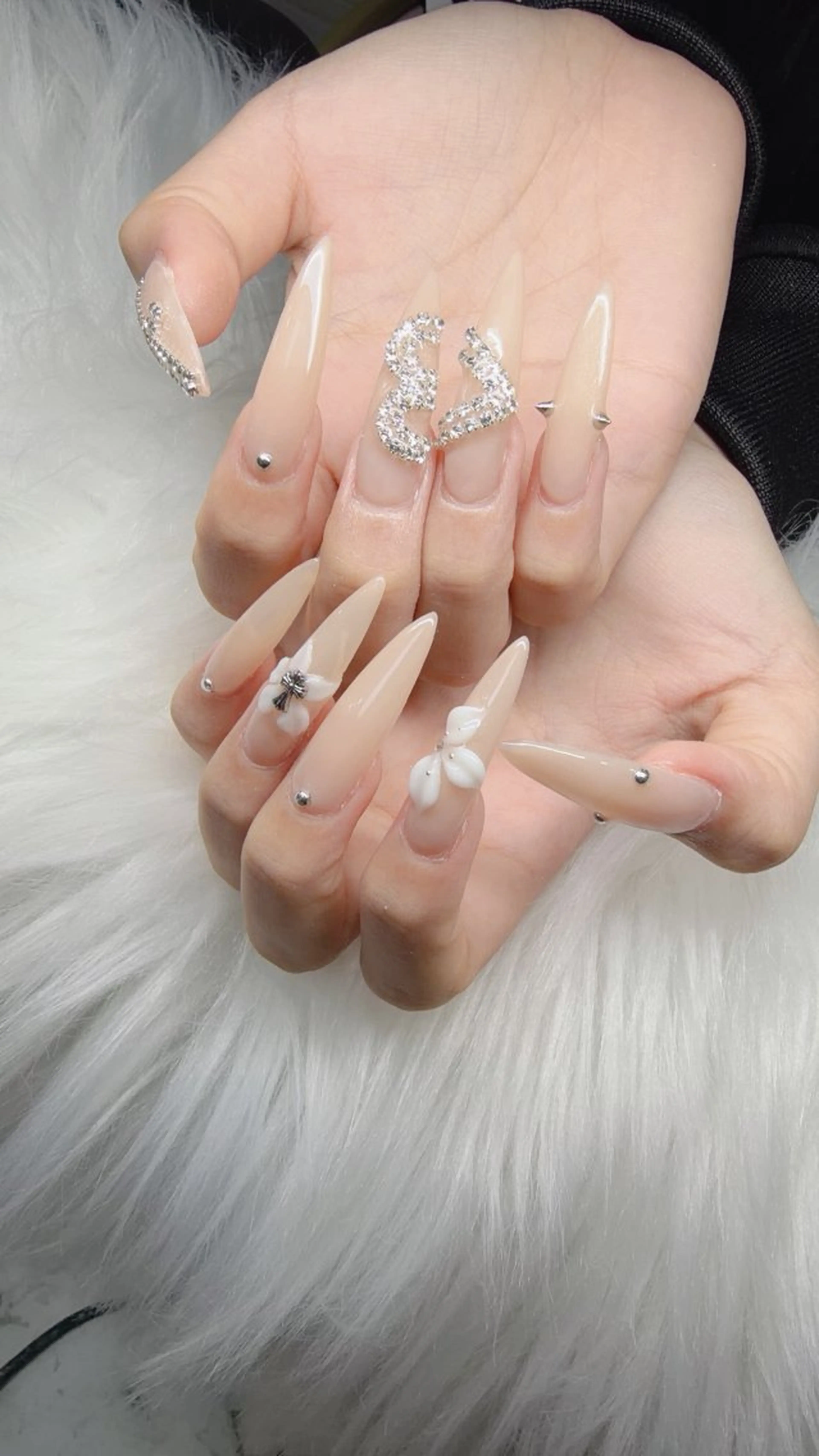 ネイル ハンドネイル Lee Nailsのネイルデザイン