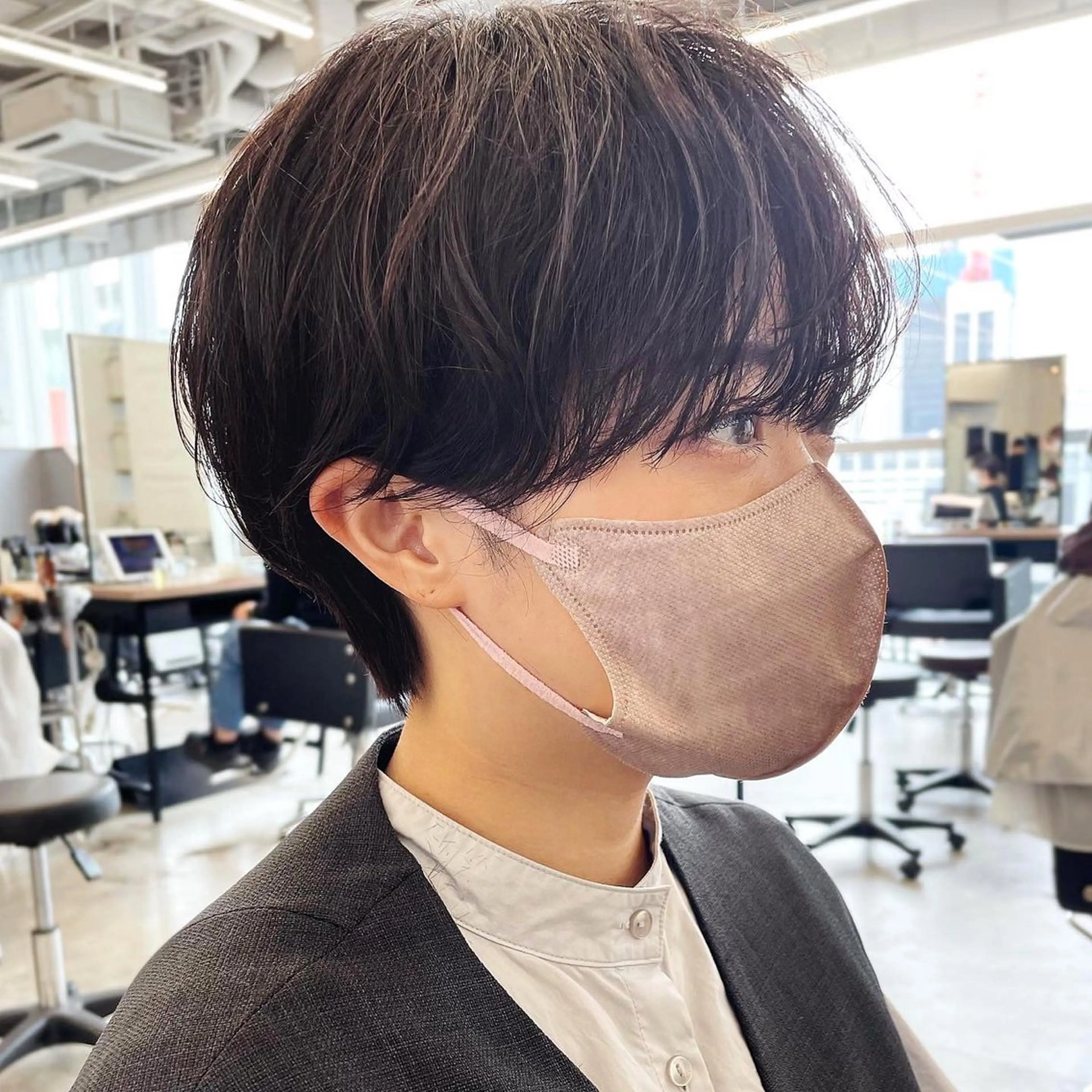 ショート カラー パーマ ラベンダーカラー ショートヘア レイヤー/ショート透 明感カラー/西田祐賀のヘアスタイル