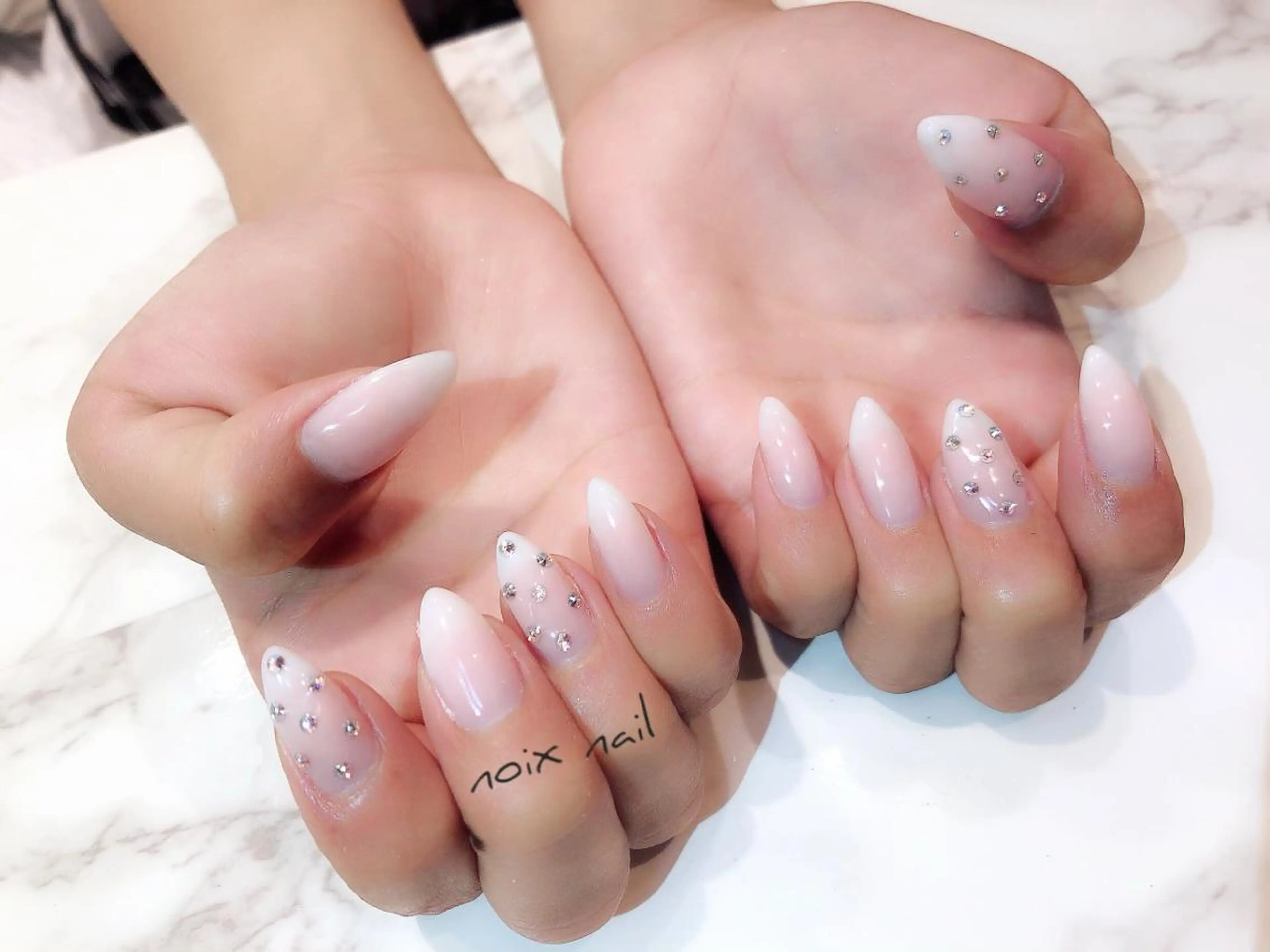 ネイル noix nail &eyeのネイルデザイン