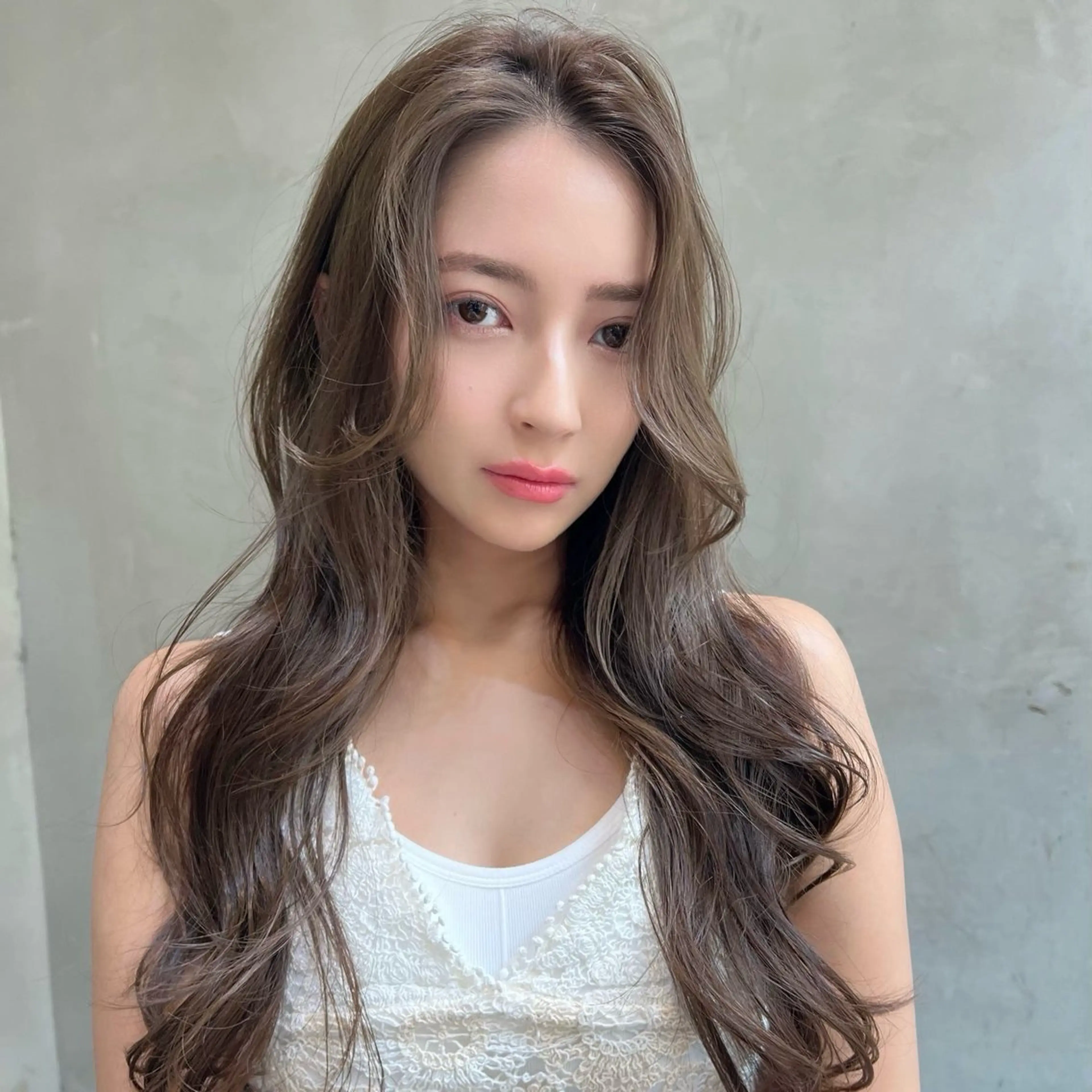 ロング カラー カット ヘアカラー トリートメント 韓国ヘア/髪質改善/ レイヤー/ブラウンのヘアスタイル