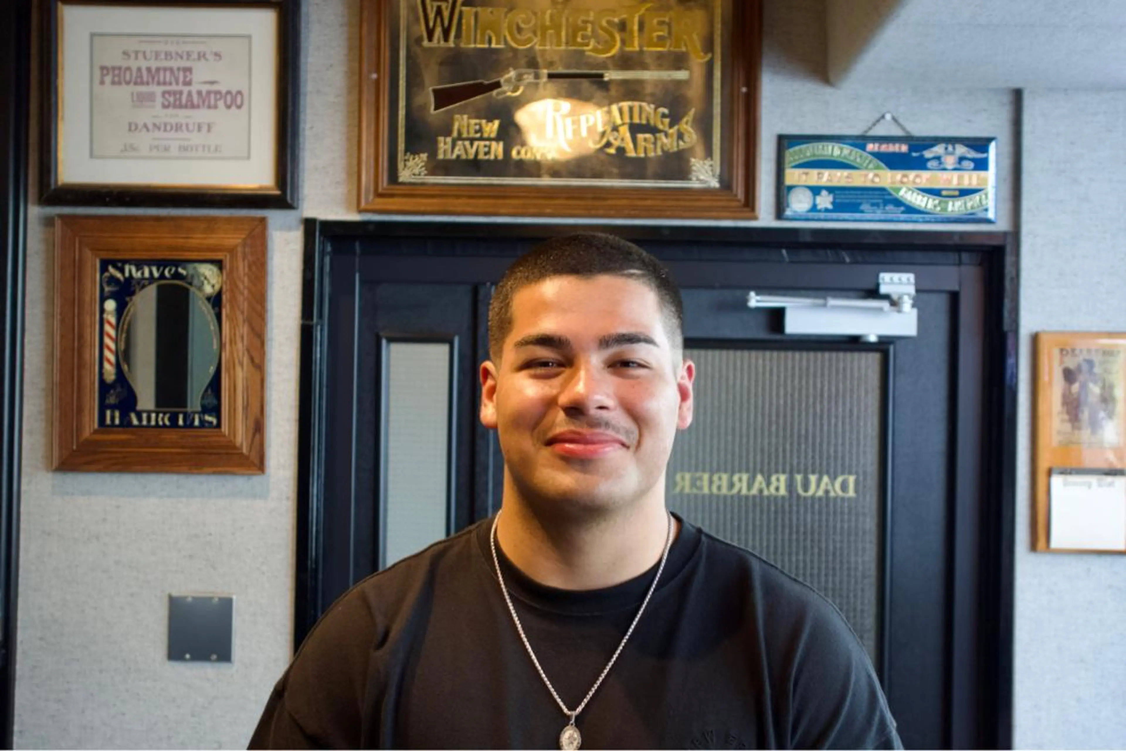 ショート メンズ ワックス脱毛 眉カット その他(アイブロウ) メンズ眉毛ワックス 青山英憲のヘアスタイル