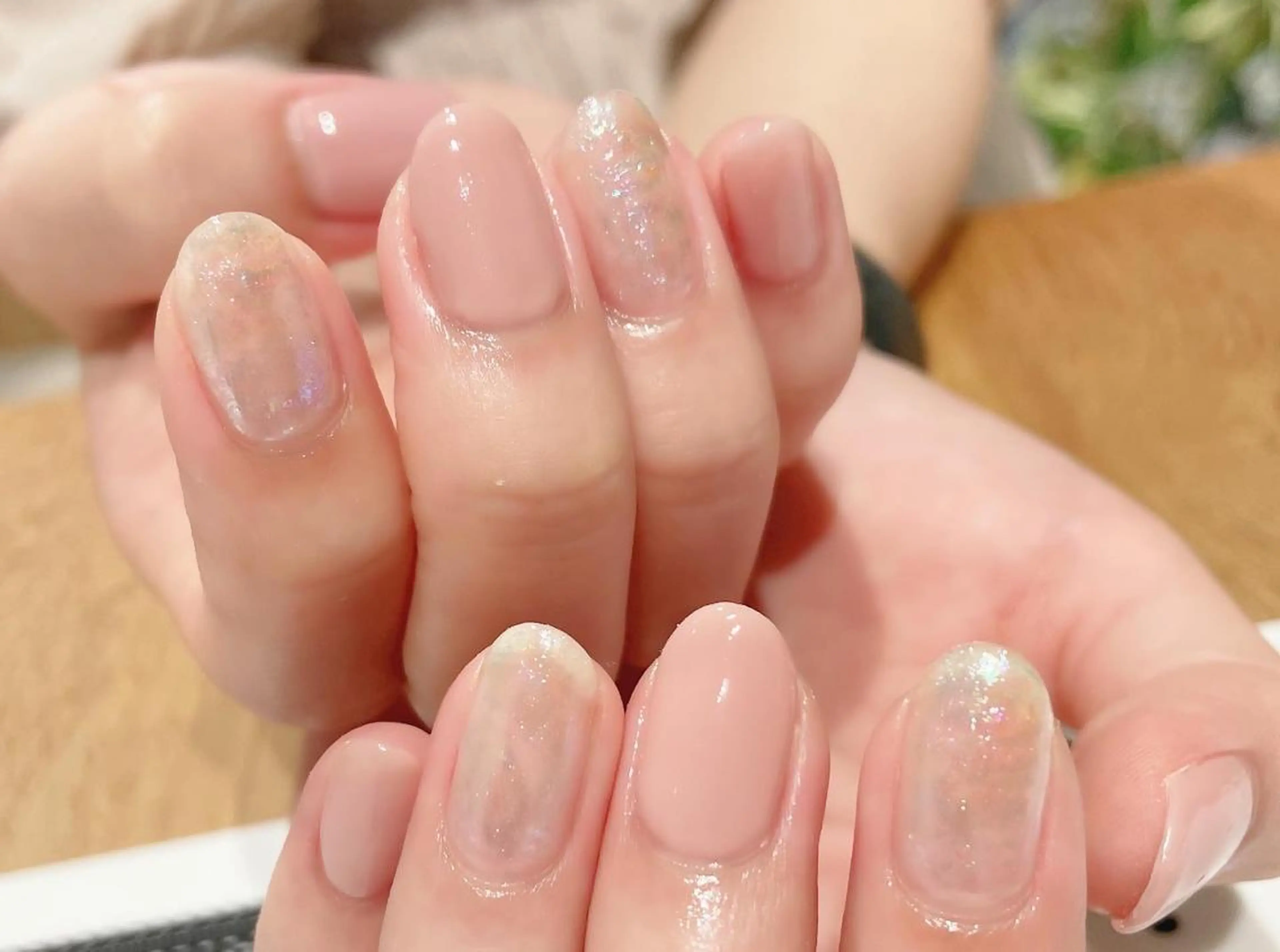 ネイル マツエク・マツパ カラーマツエク まつげパーマ ボリュームラッシュ オーロラネイル ジェルネイル 髙橋 敦子のネイルデザイン