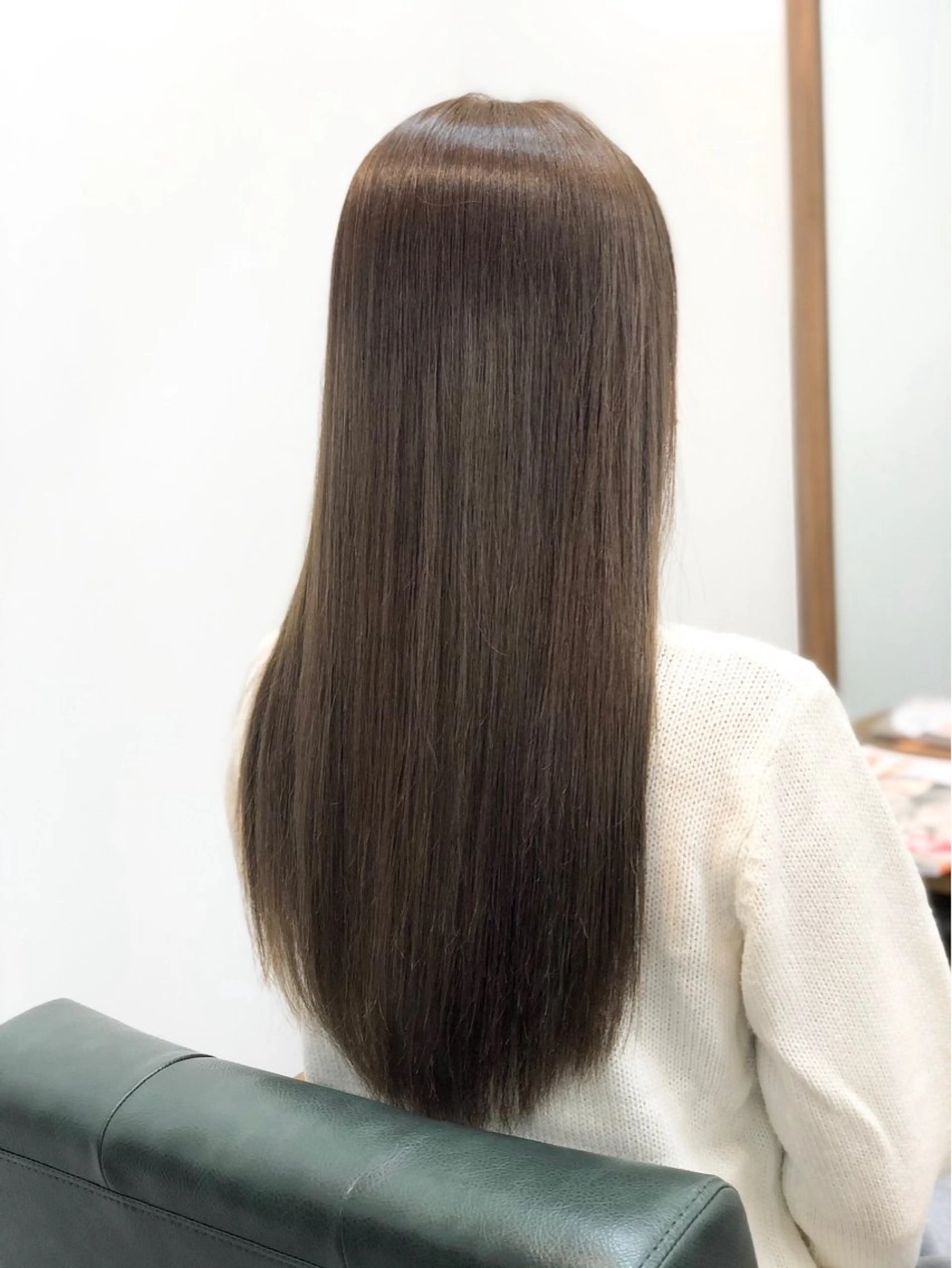 ロング 髪質改善 lore 中村かれんのヘアスタイル