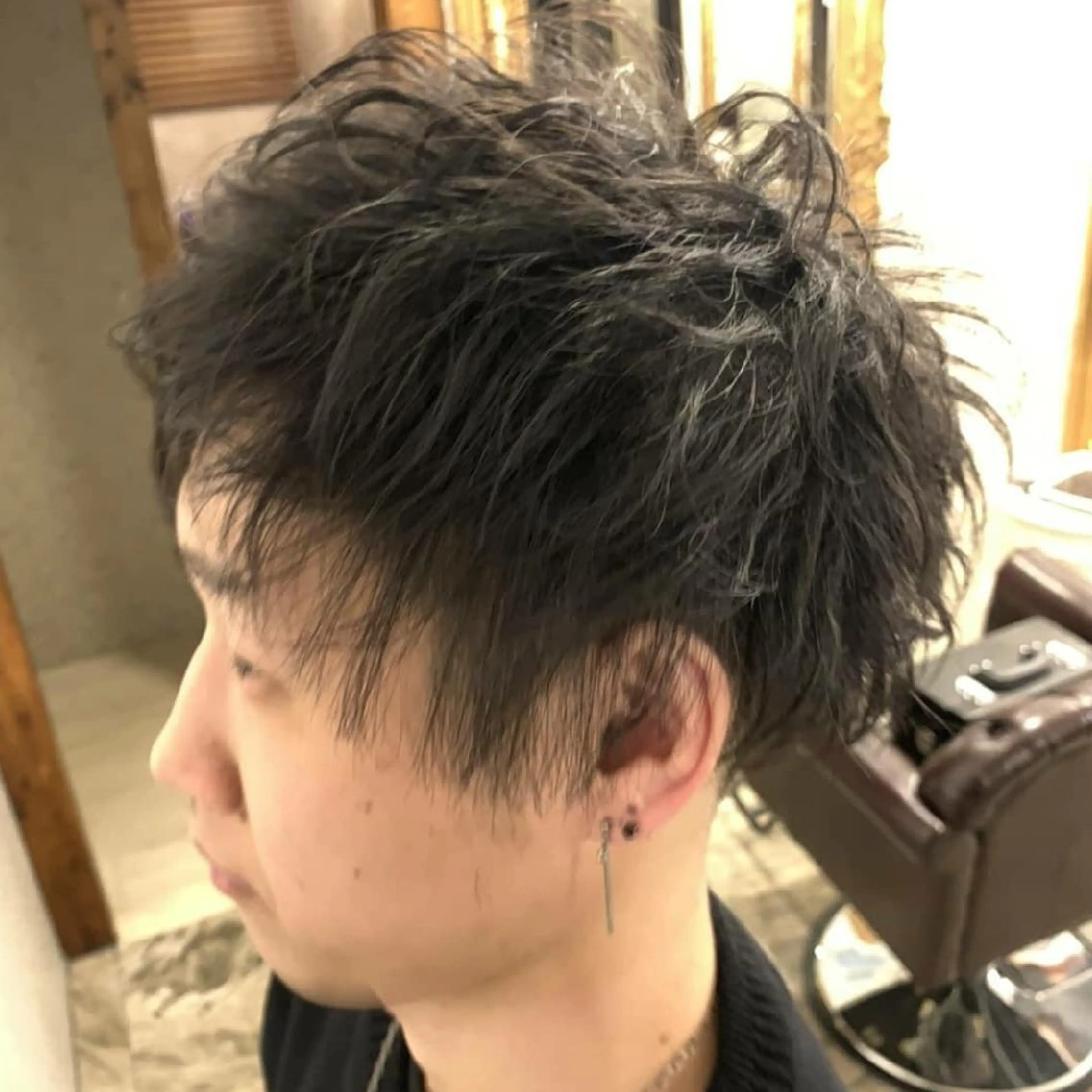 メンズ メンズパーマ メンズツイストパーマ ツイストパーマ 山崎 絹人のヘアスタイル