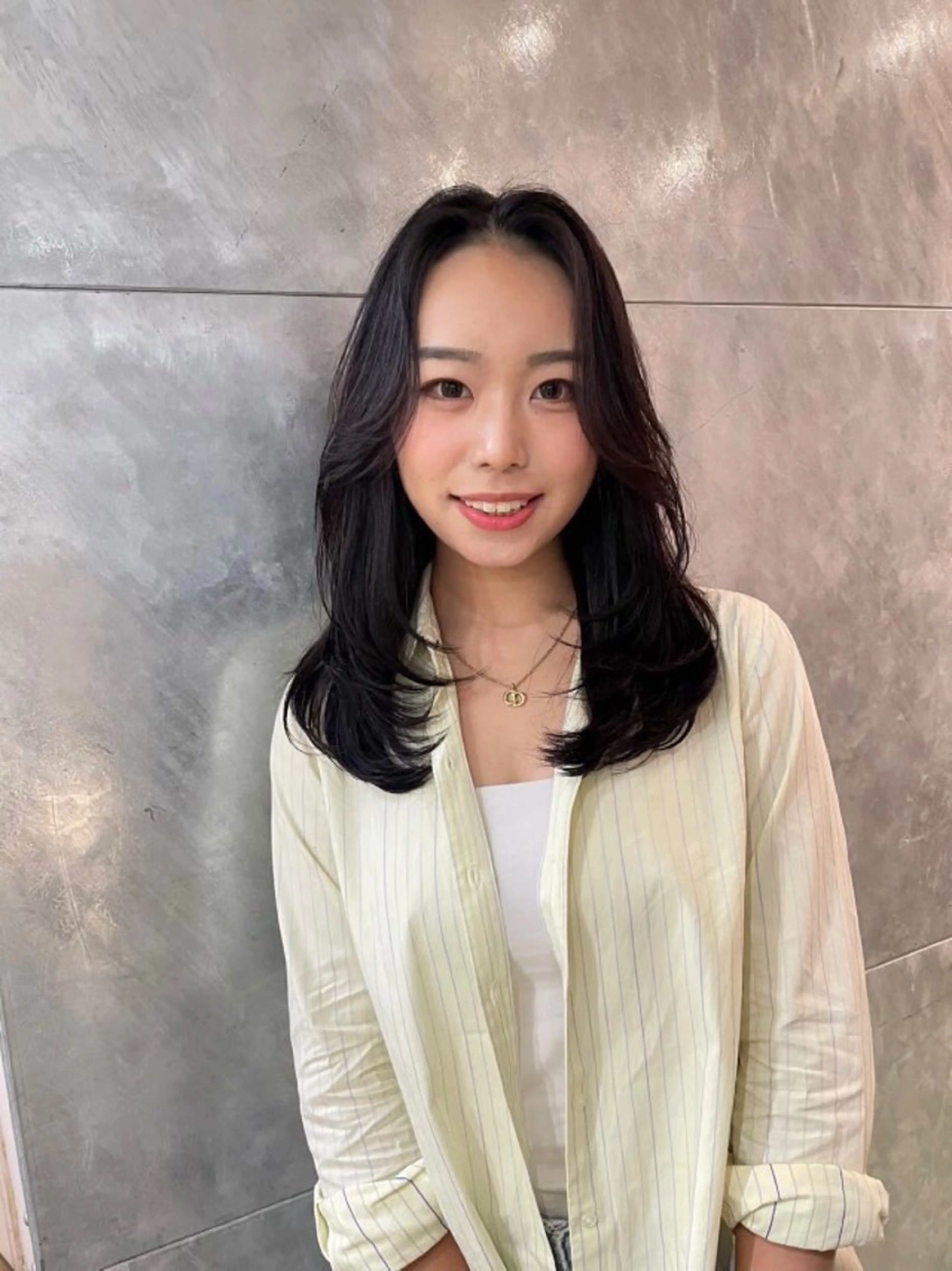 セミロング 韓国風ヘア レイヤーカット fifth_ 海空 mikuのヘアスタイル