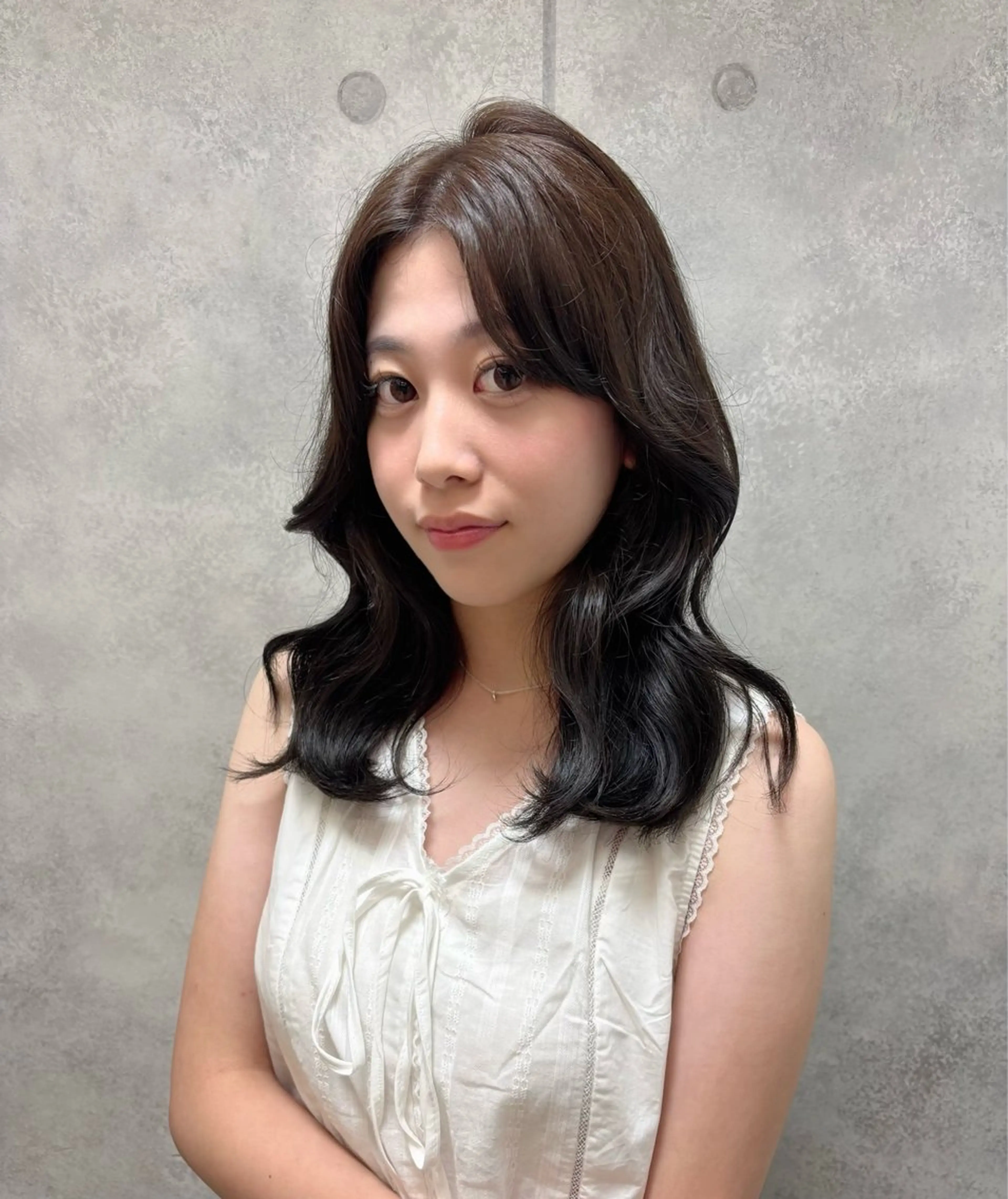 ミディアム ヘアカラー トリートメント issei 梅田ハイトーン⭐️のヘアスタイル