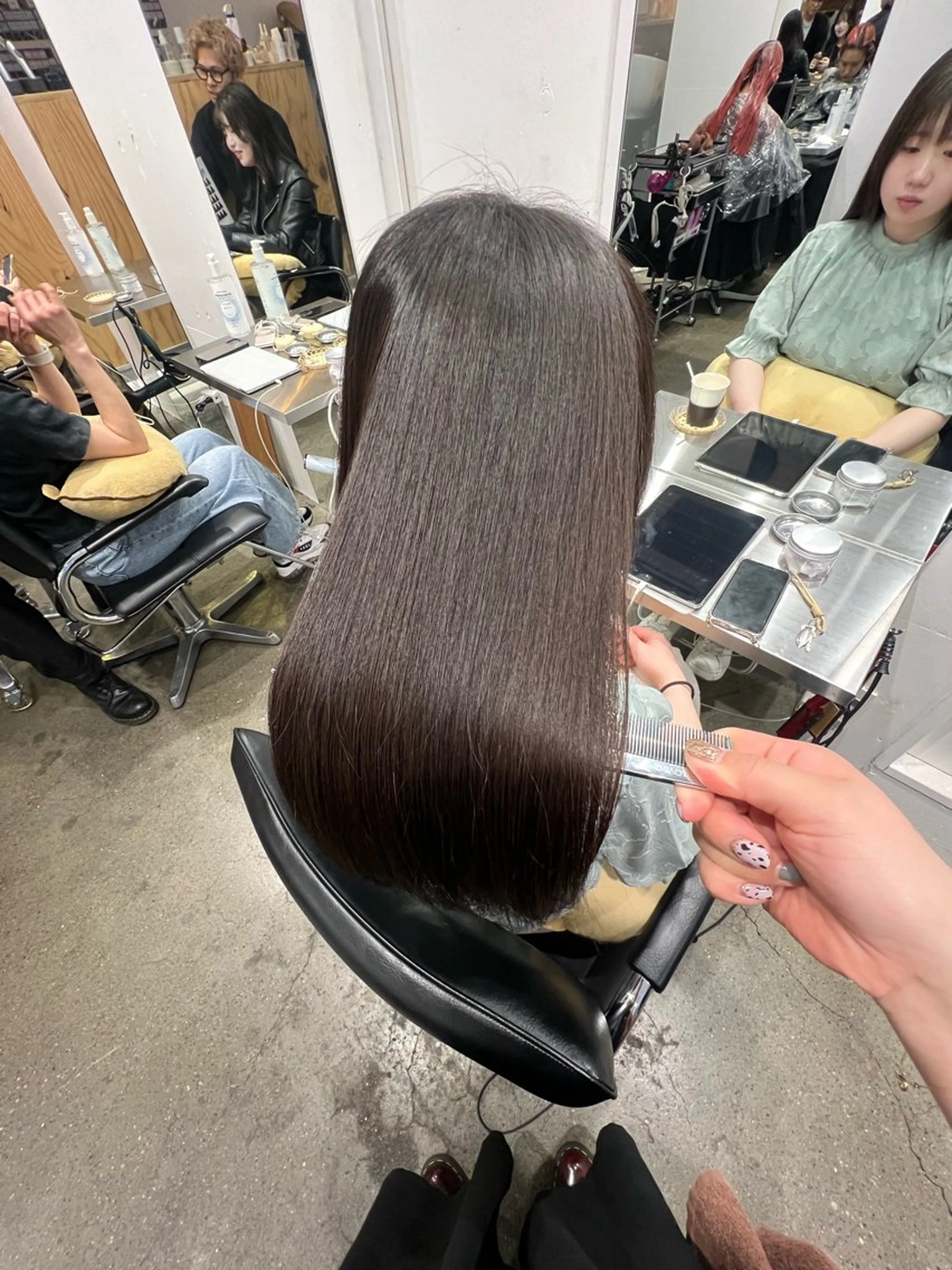 ロング パーマ 髪質改善 縮毛矯正 トリートメント ストレートパーマ カット 縮毛矯正 トリートメント ヘッドスパ ヘアセット ✨髪質改善矯正× ブリーチ✨YU-KIのヘアスタイル
