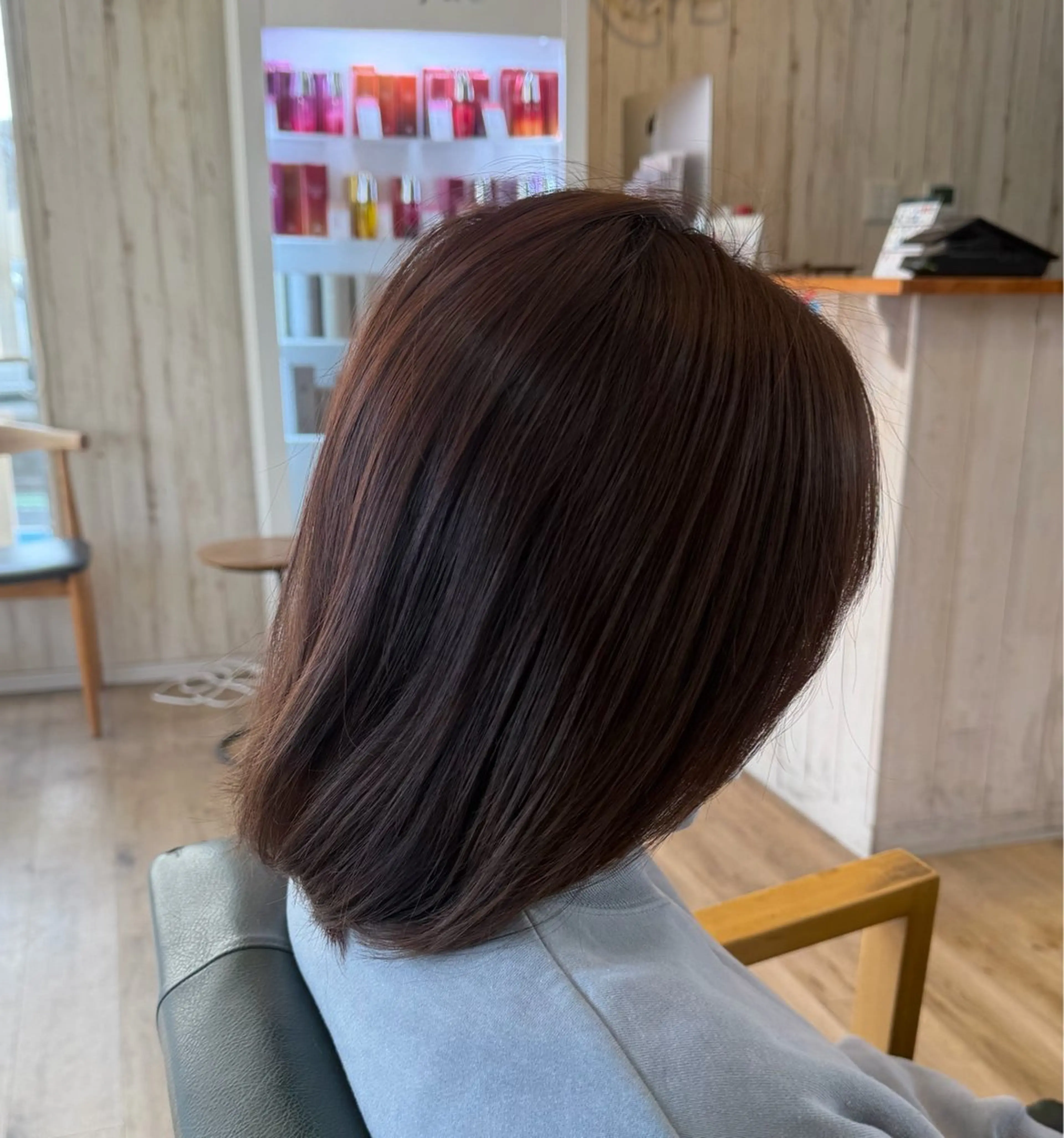 ショート カラー ヘアカラー トリートメント 艶髪/髪質改善 /透明感カラー/鴻巣のヘアスタイル