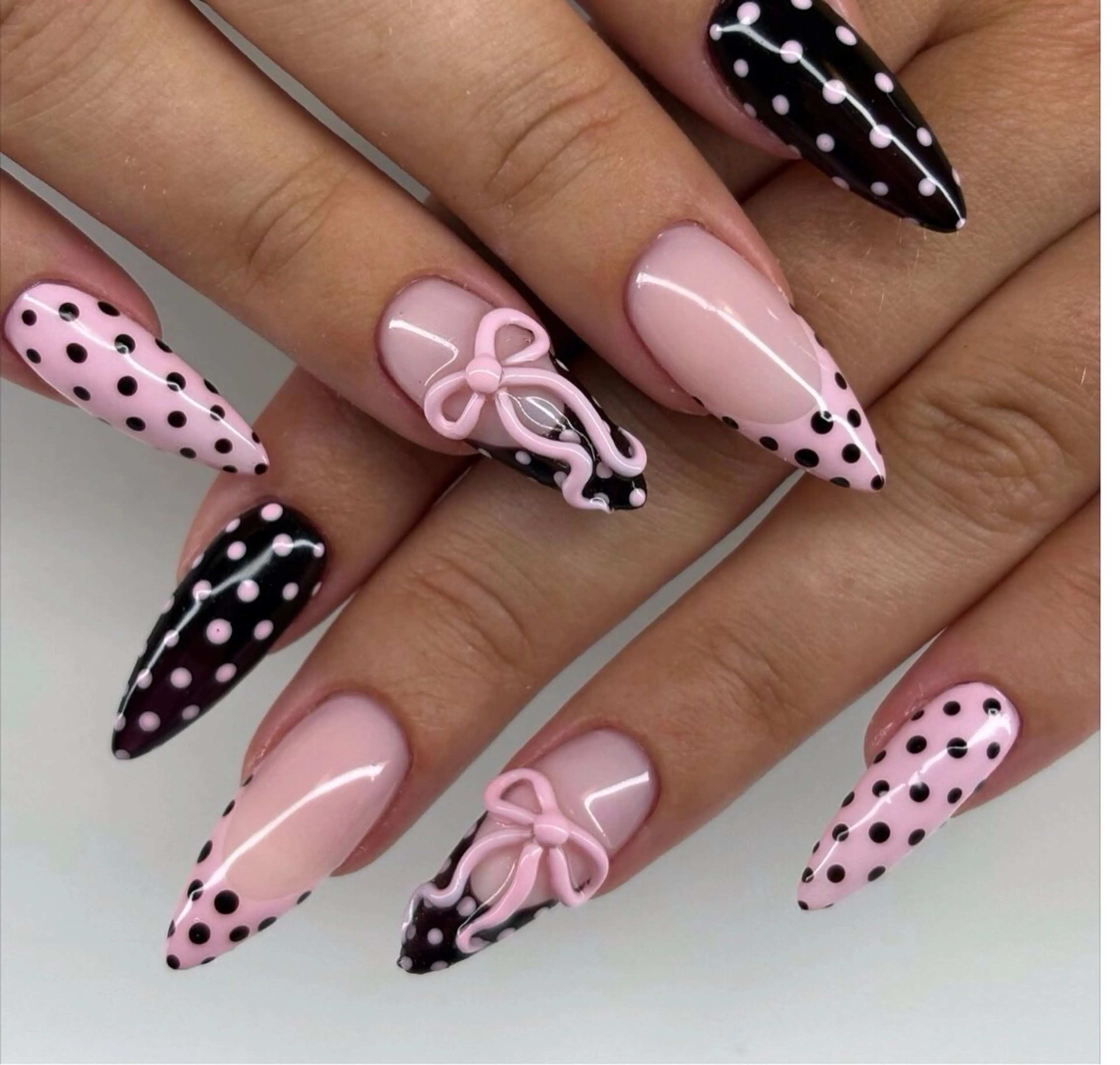 ネイル アートネイル ジェルネイル グラデーション マグネットネイル ニュアンスネイル ハンドネイル Ryu nail studioのネイルデザイン