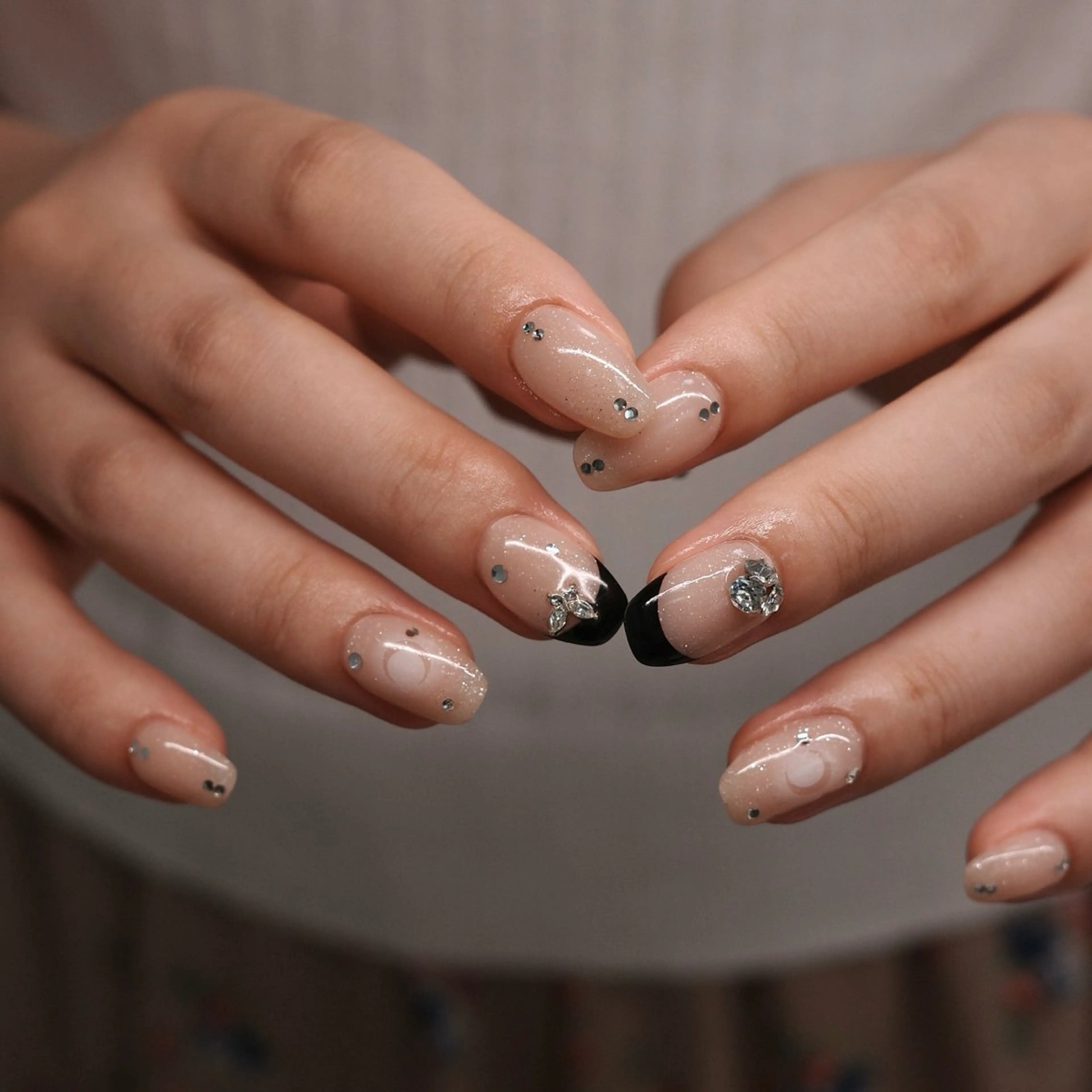 ネイル フレンチネイル 韓国ネイル ハンドネイル pointillé .ayaのネイルデザイン