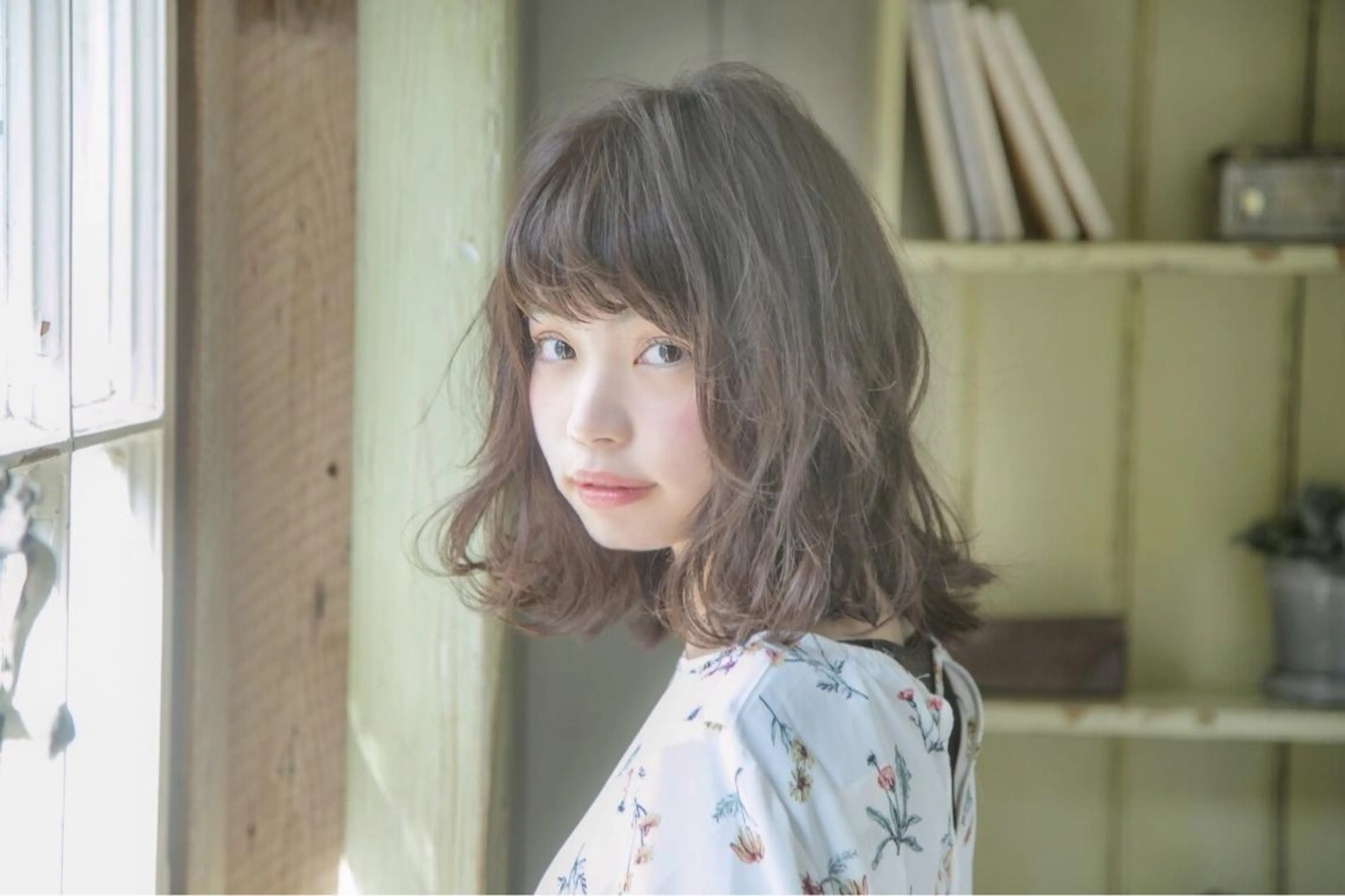 ミディアム カット ヘアカラー トリートメント 代表 吉澤弘哲のヘアスタイル
