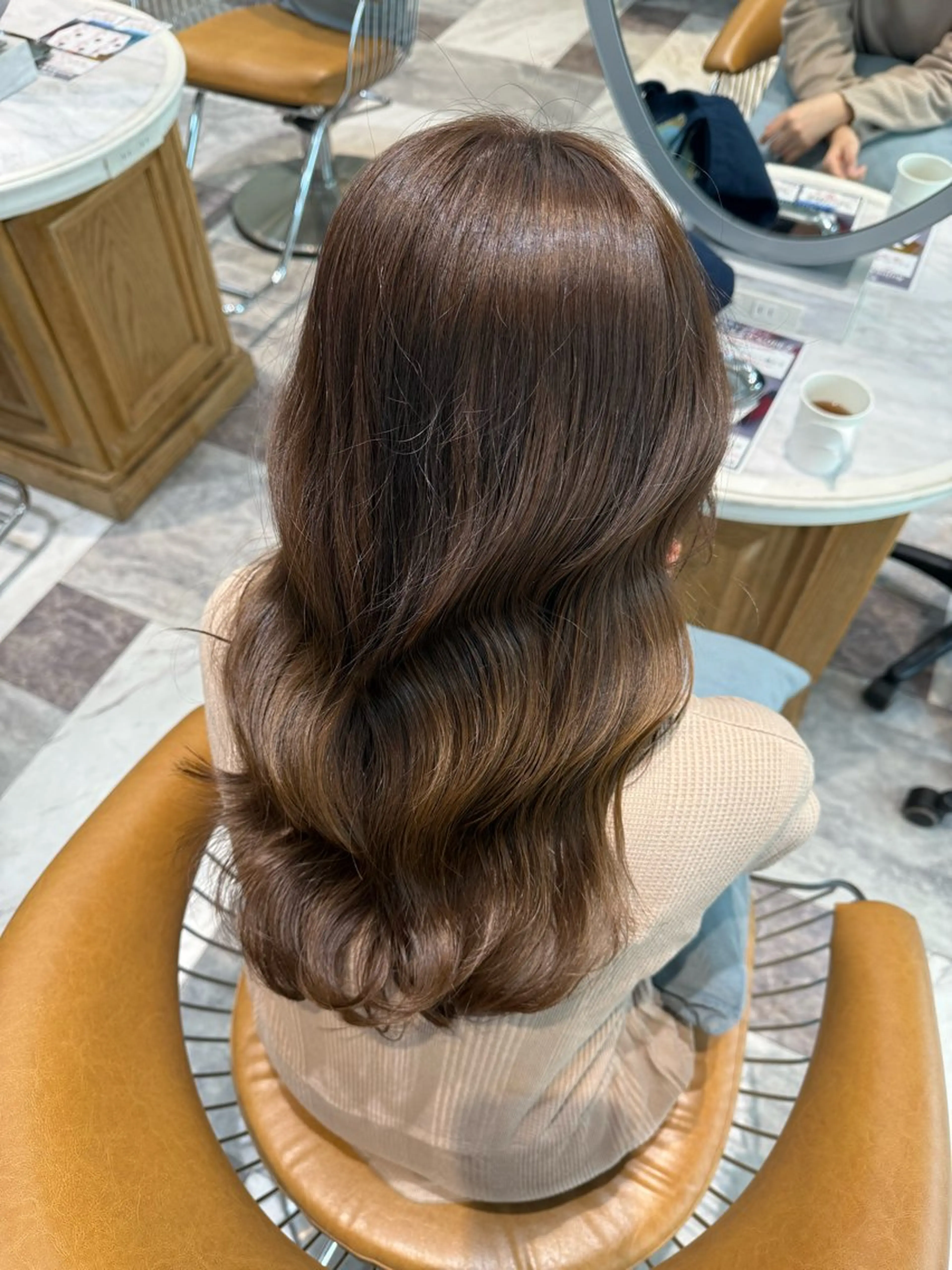 セミロング ボブ ハイライト 髪質改善 Lond  robin所属・夏目唯衣/透明感 /艶カラーのヘアスタイル