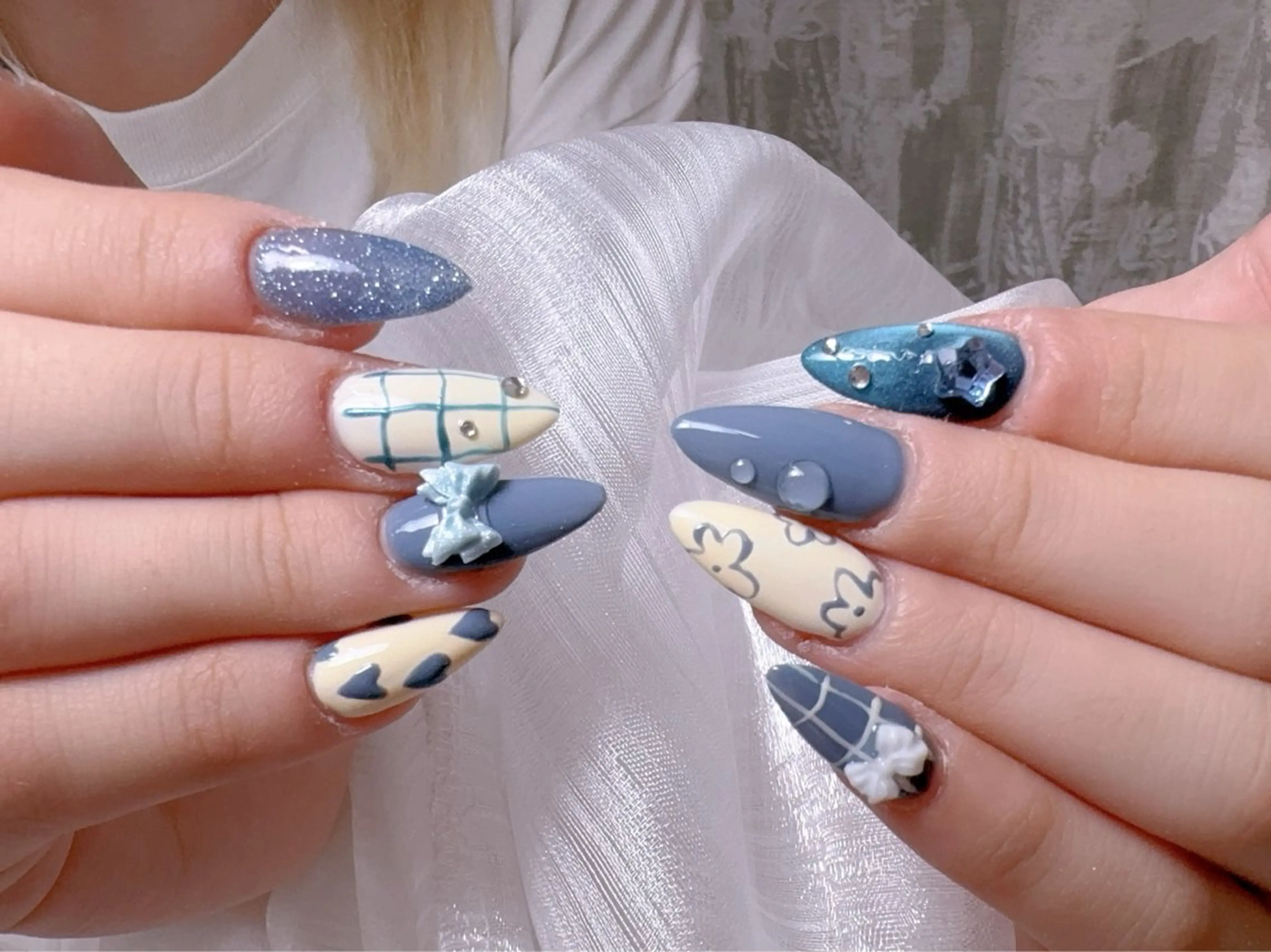 ネイル チョウ チョウのネイルデザイン