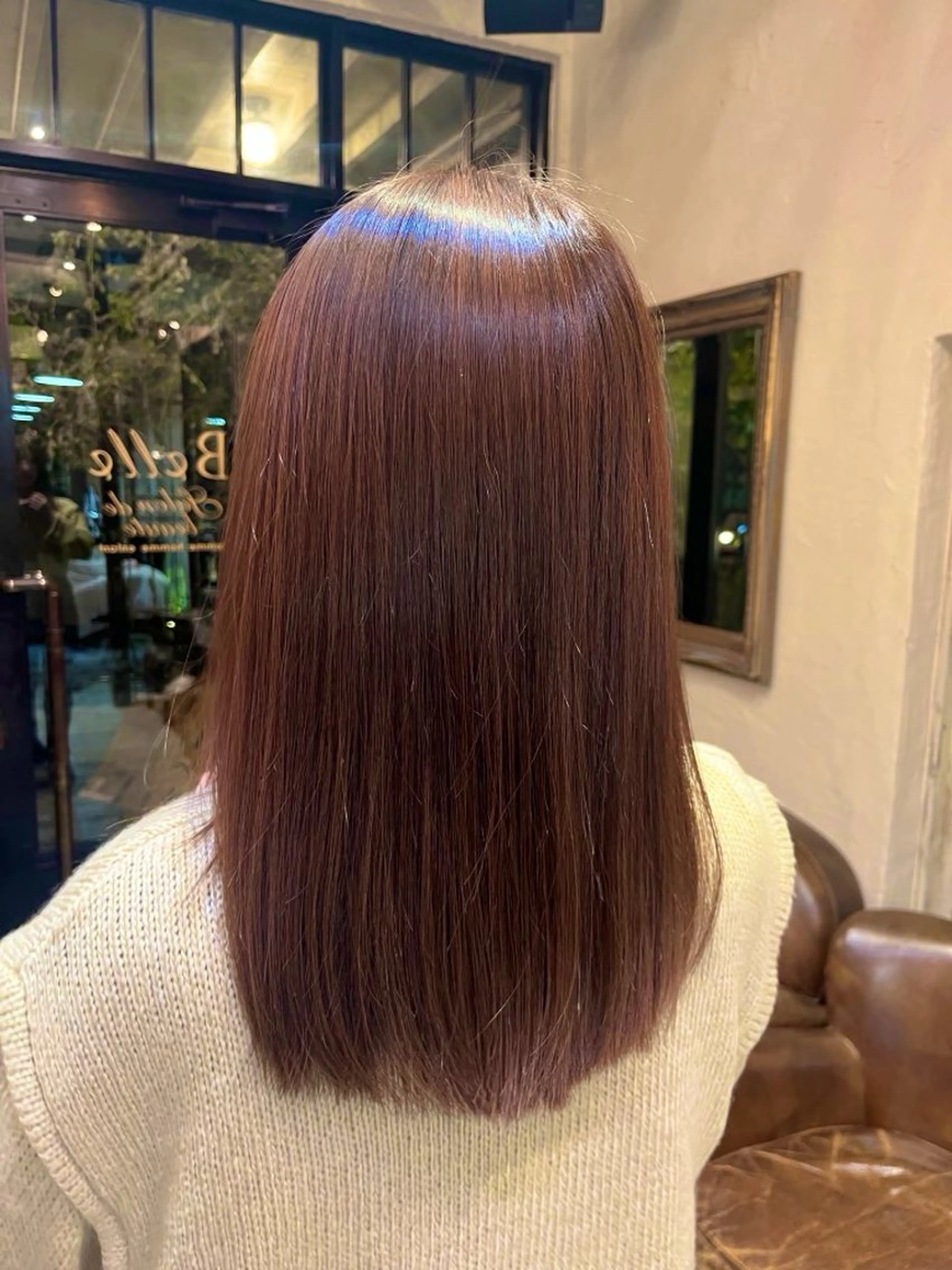 カラー 小山 奈津のヘアスタイル