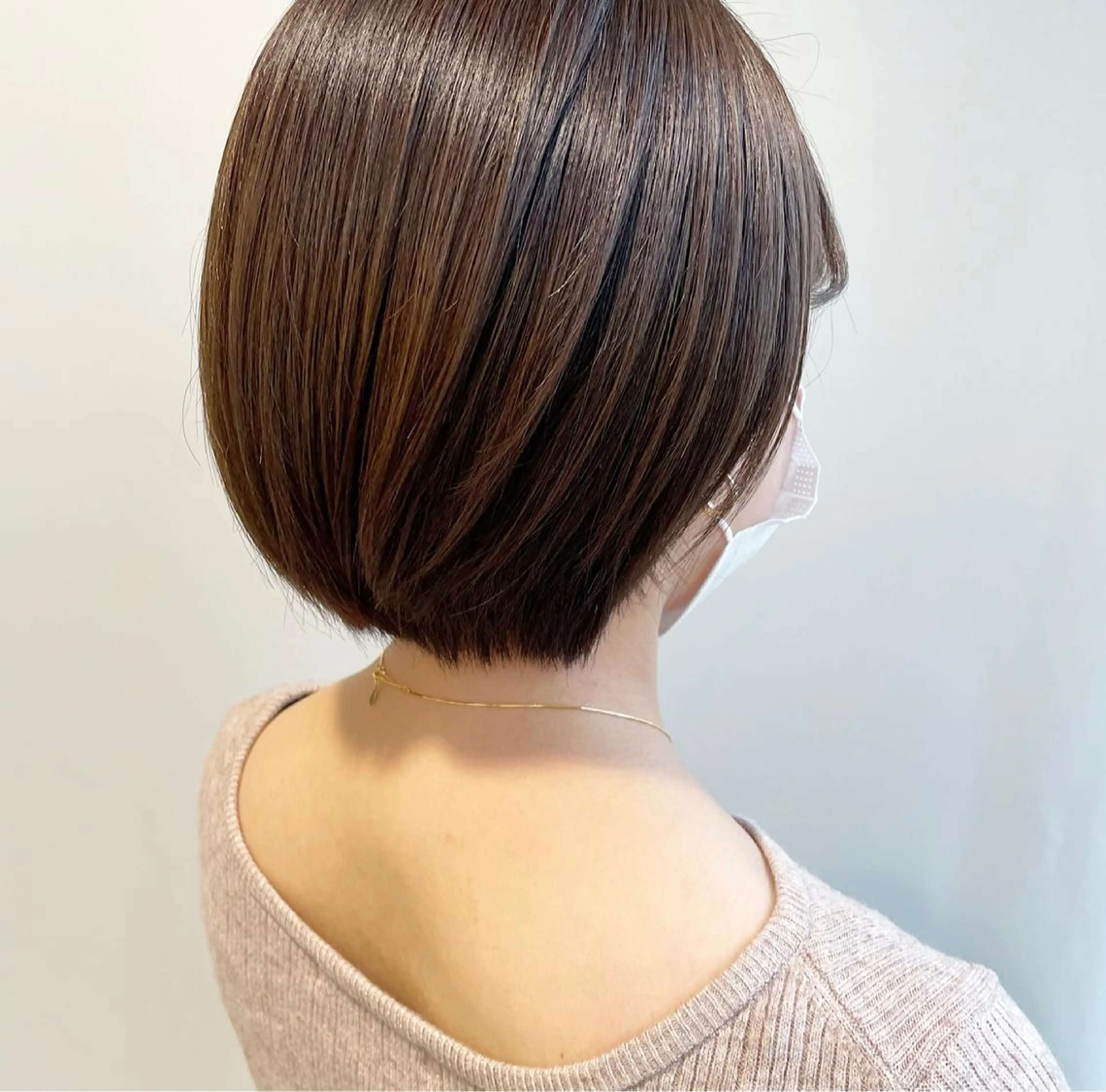 ショート カラー 山口 莉奈のヘアスタイル