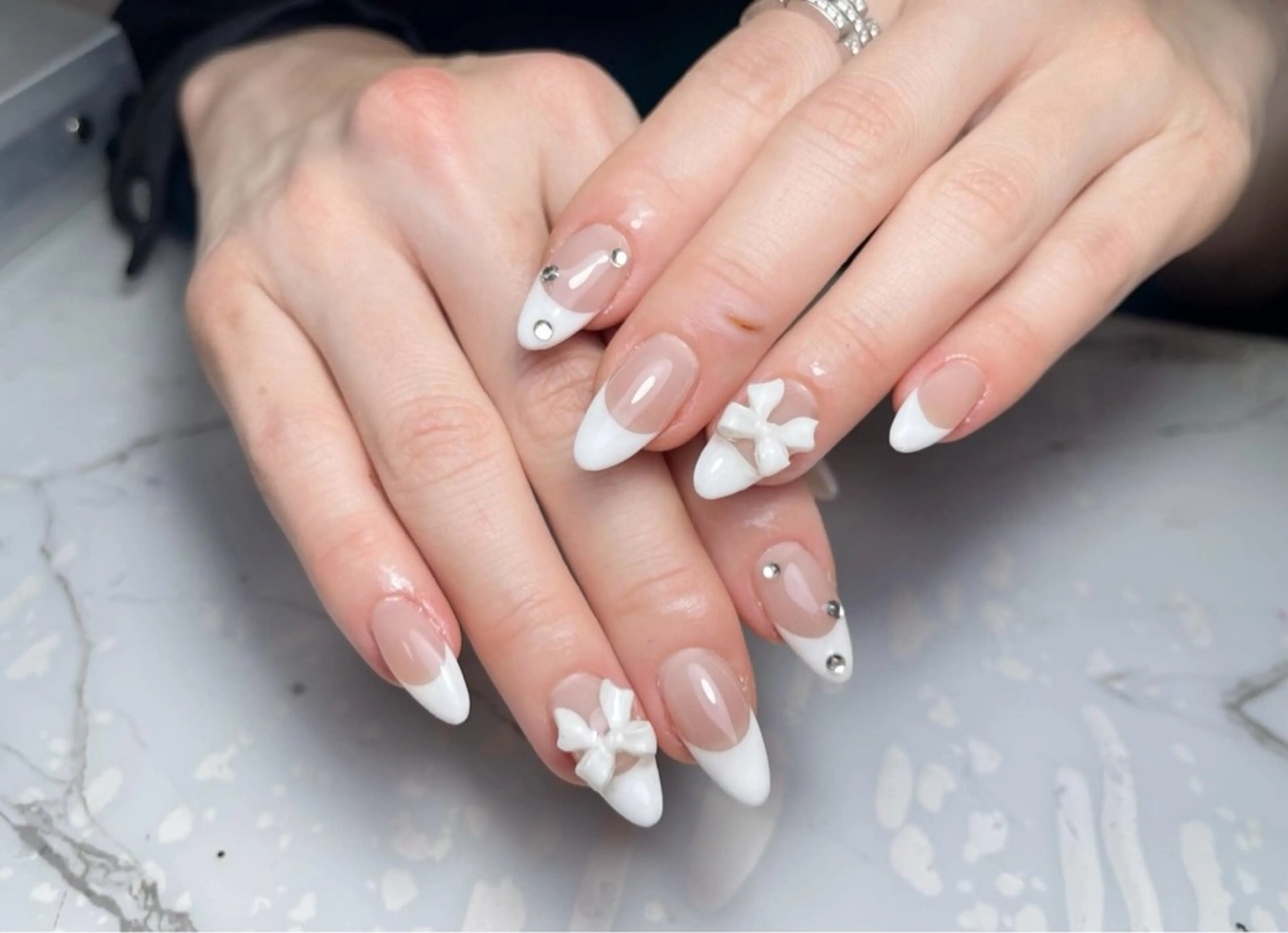 ネイル ハンドネイル 小林 あゆみのネイルデザイン