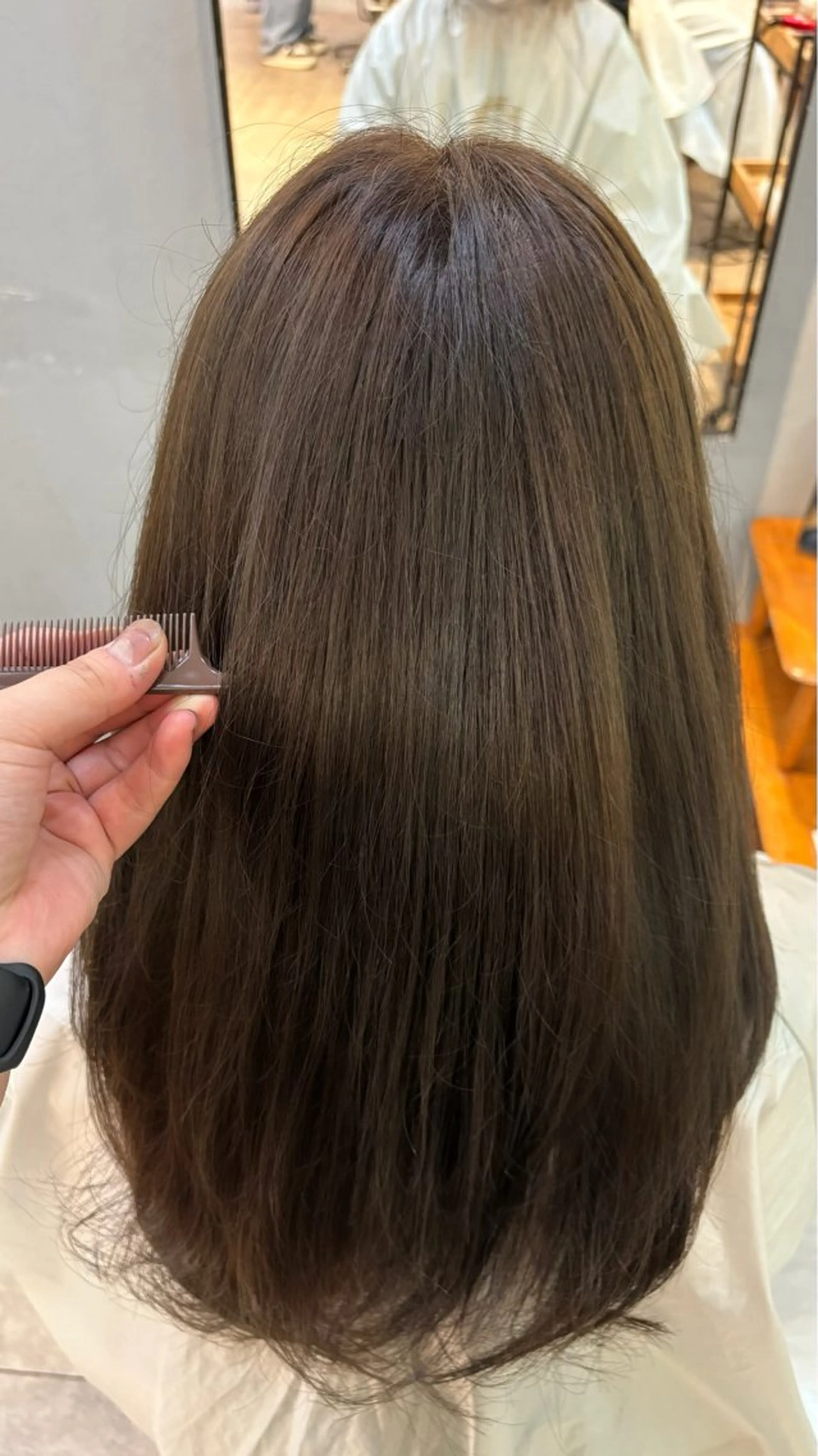 ロング カラー 折野 来菜のヘアスタイル