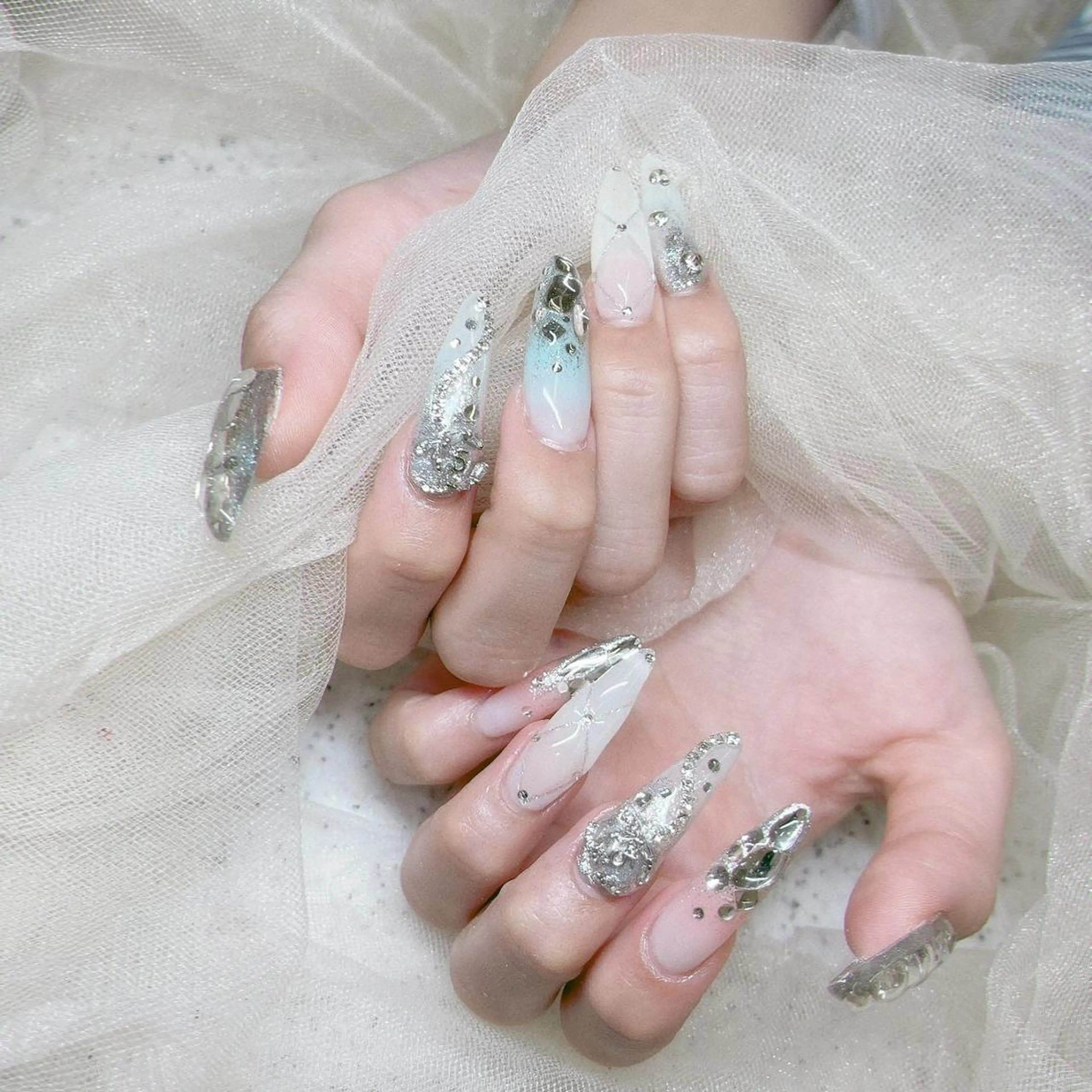 ネイル ハンドネイル Queens みなみのネイルデザイン