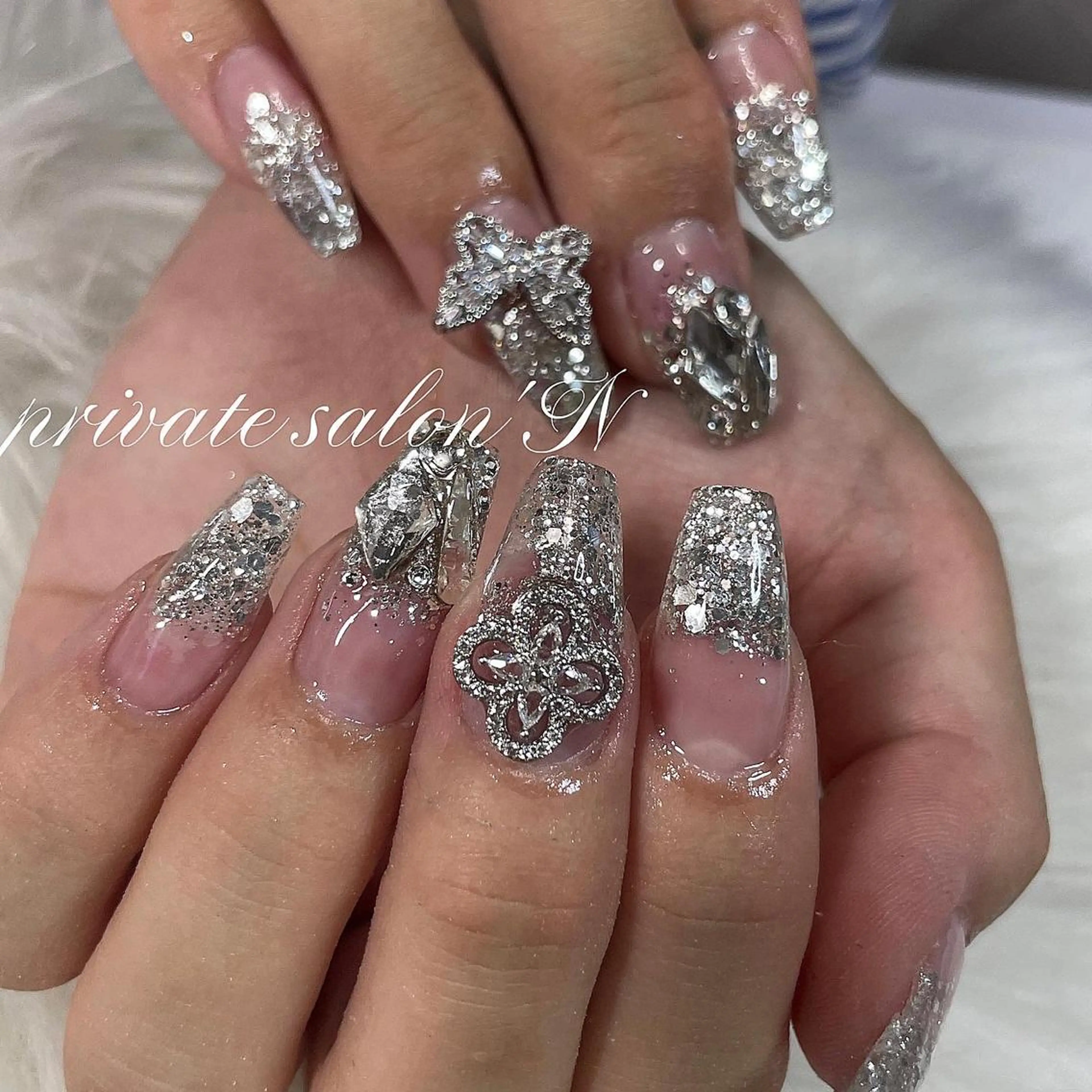 ネイル グラデーション ラメ(グリッター) ラメグラデーション スカルプネイル BINERVA nail salonのネイルデザイン