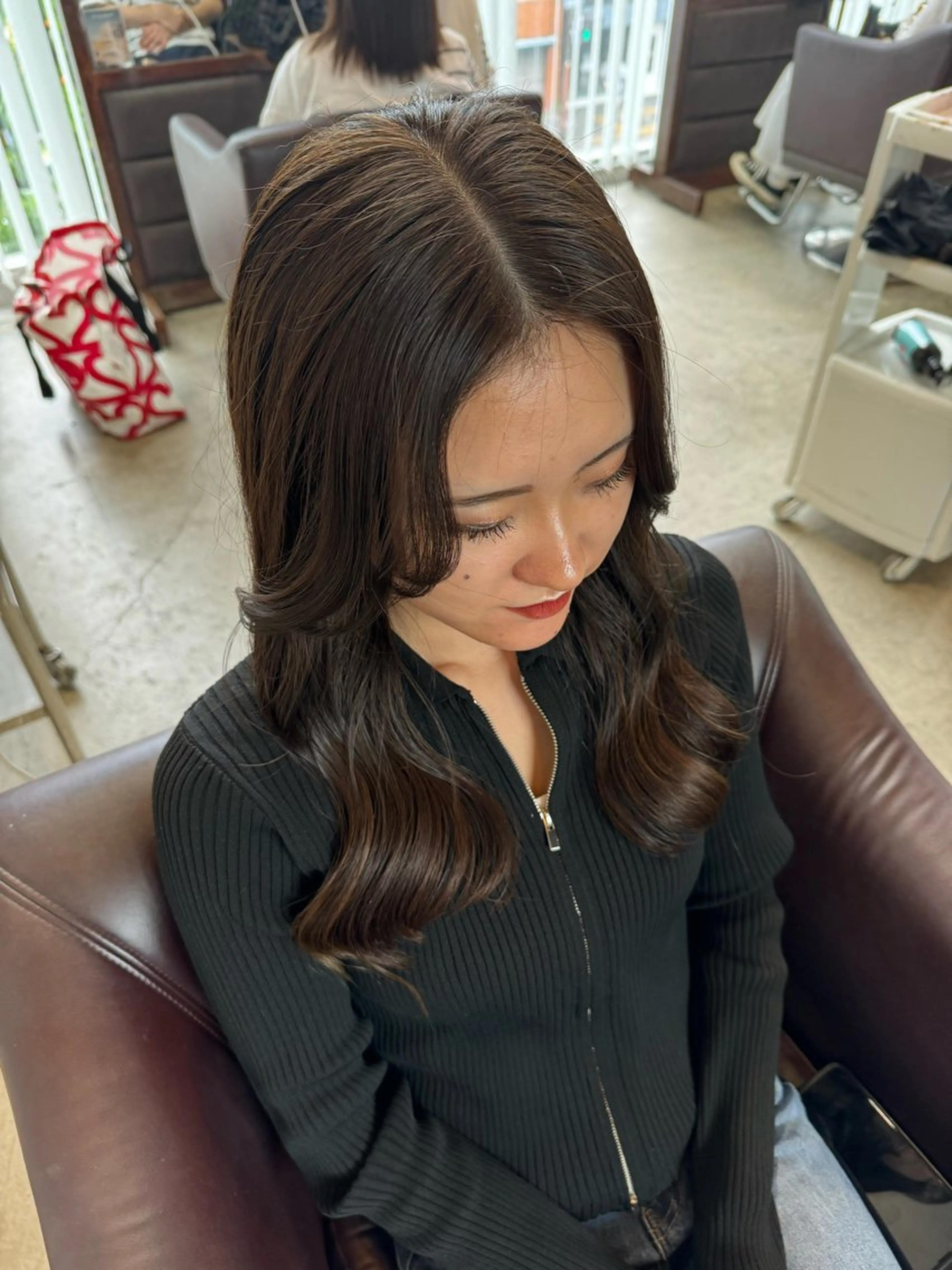 ロング カラー アッシュ アッシュブラウン ブラウンカラー 吉留 文月のヘアスタイル