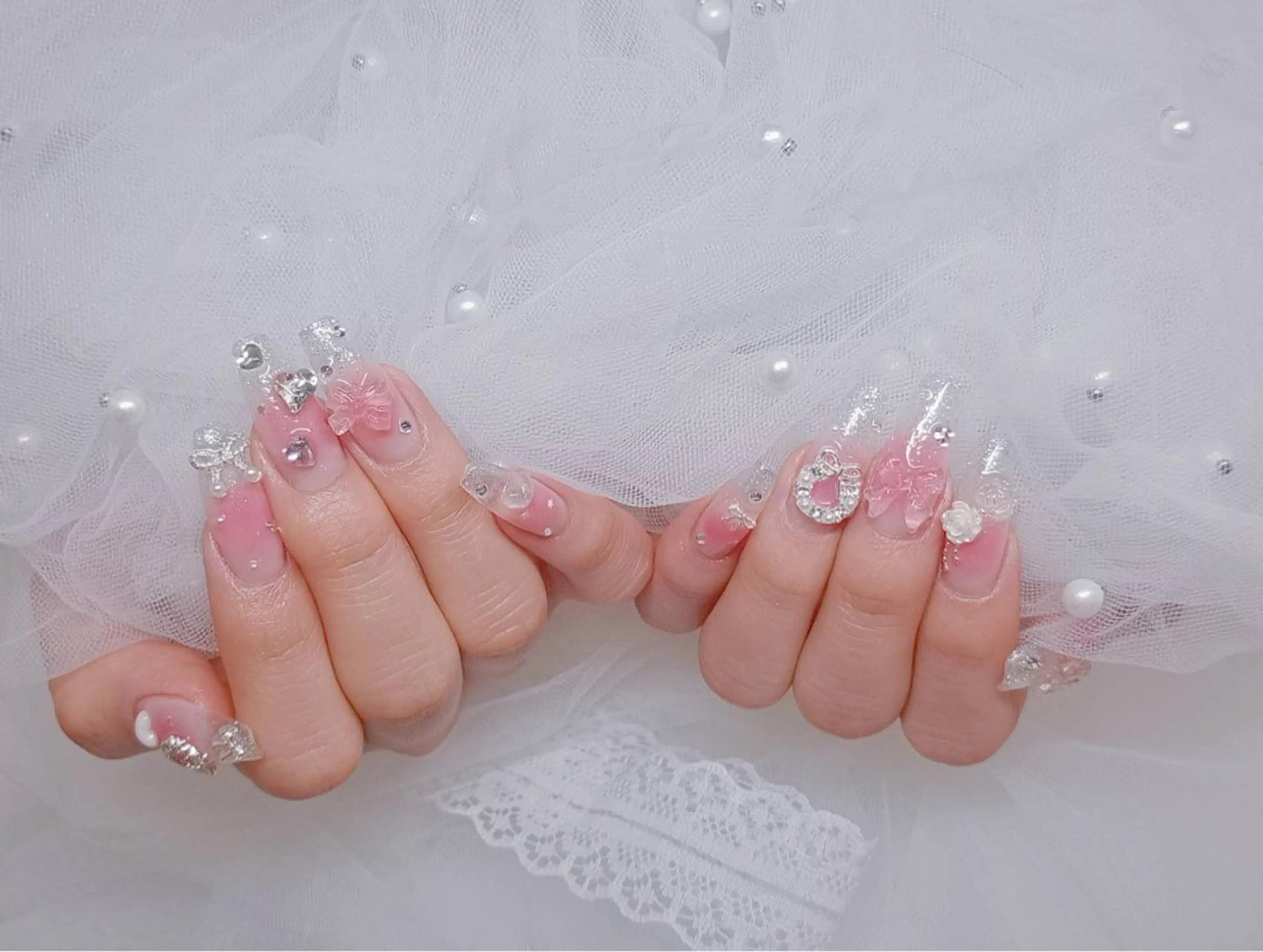 ネイル フットネイル フレンチネイル ジェルネイル ガラスフレンチ 韓国ネイル ハンドネイル ハンドケア The Nail & Eye Lashの眉毛・アイブロウイメージ
