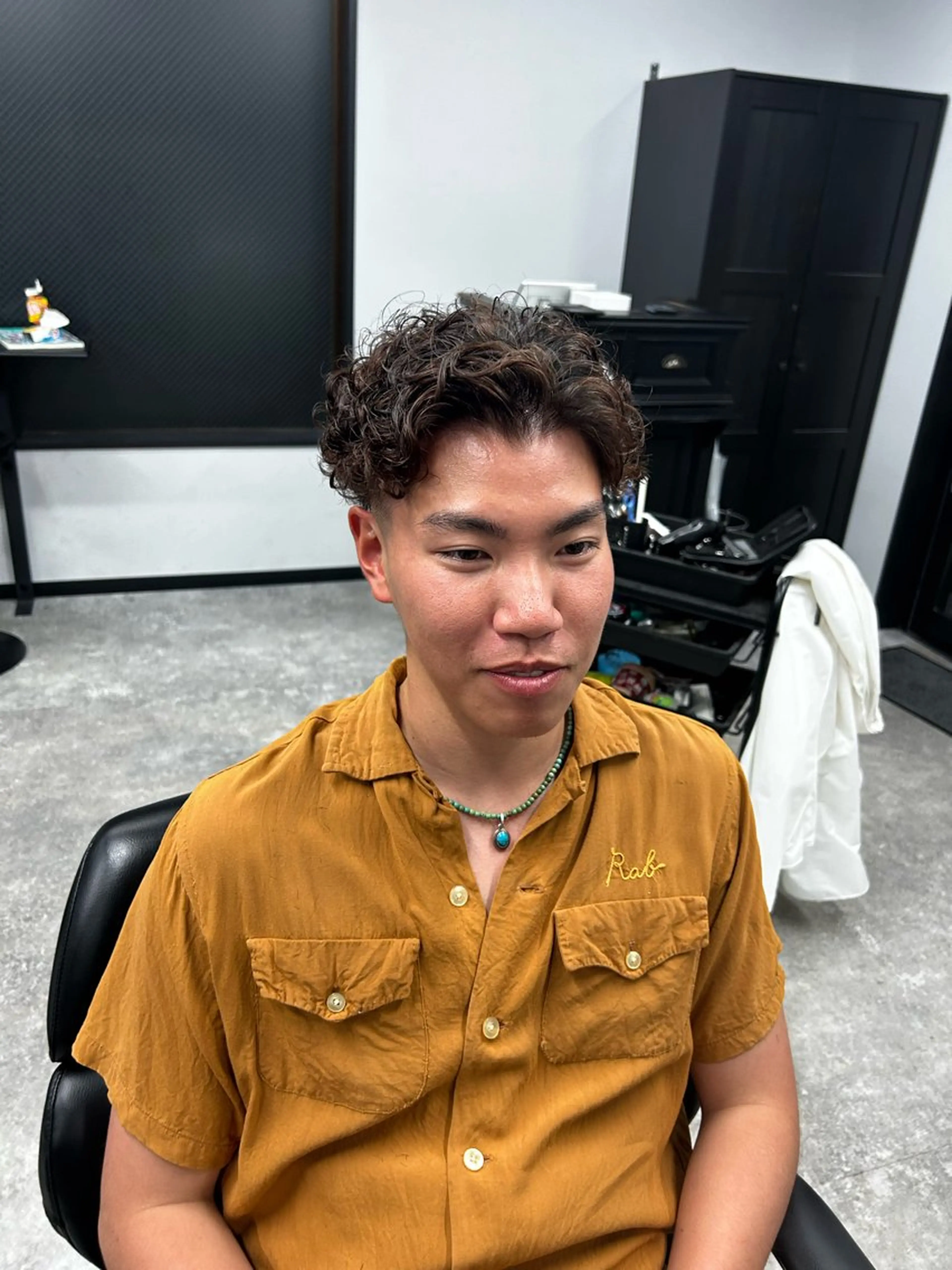 メンズカット+デザインパーマ(土日祝用19:30~)の写真