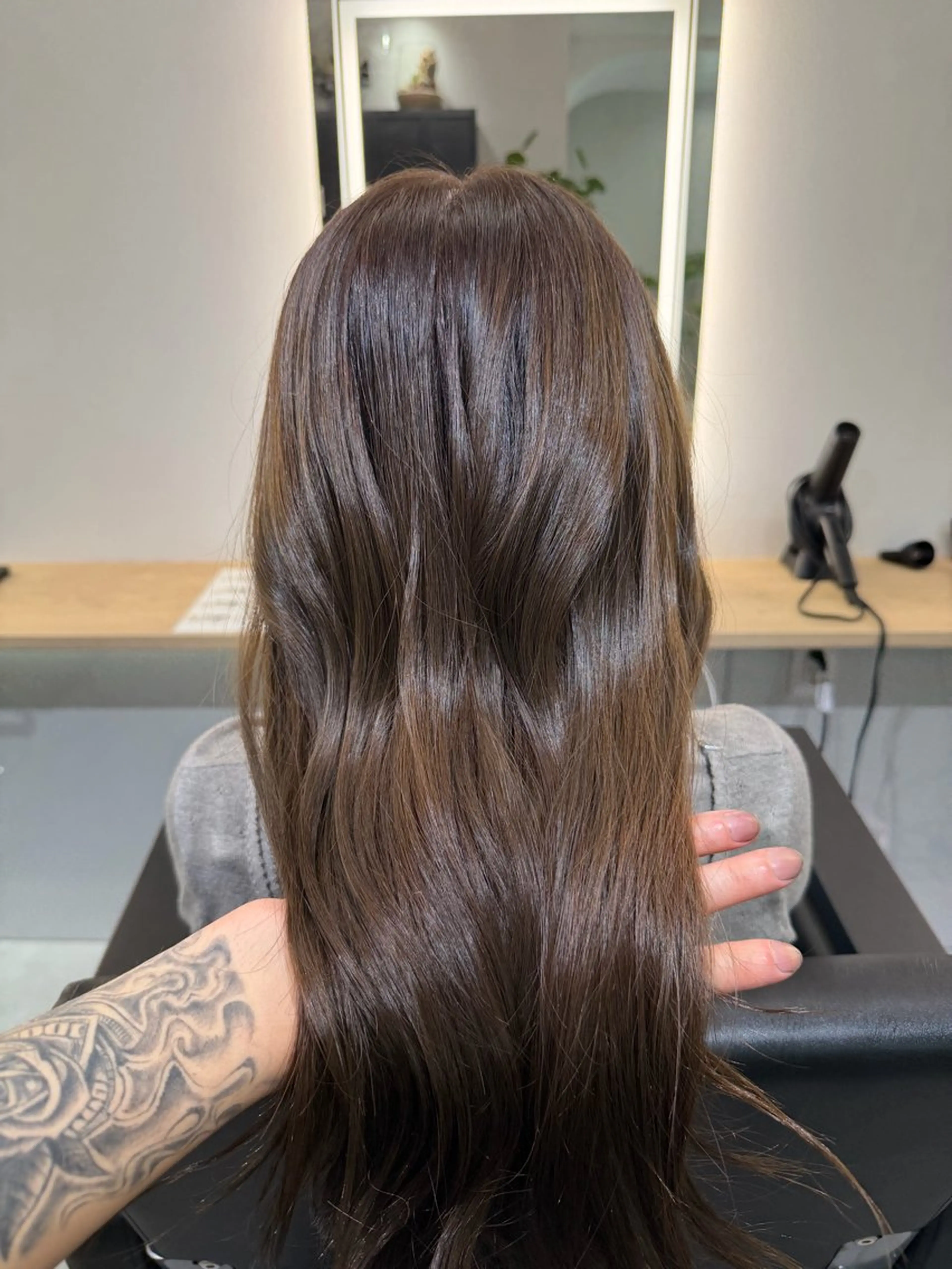 セミロング ヘアカラー 松本 匠のヘアスタイル