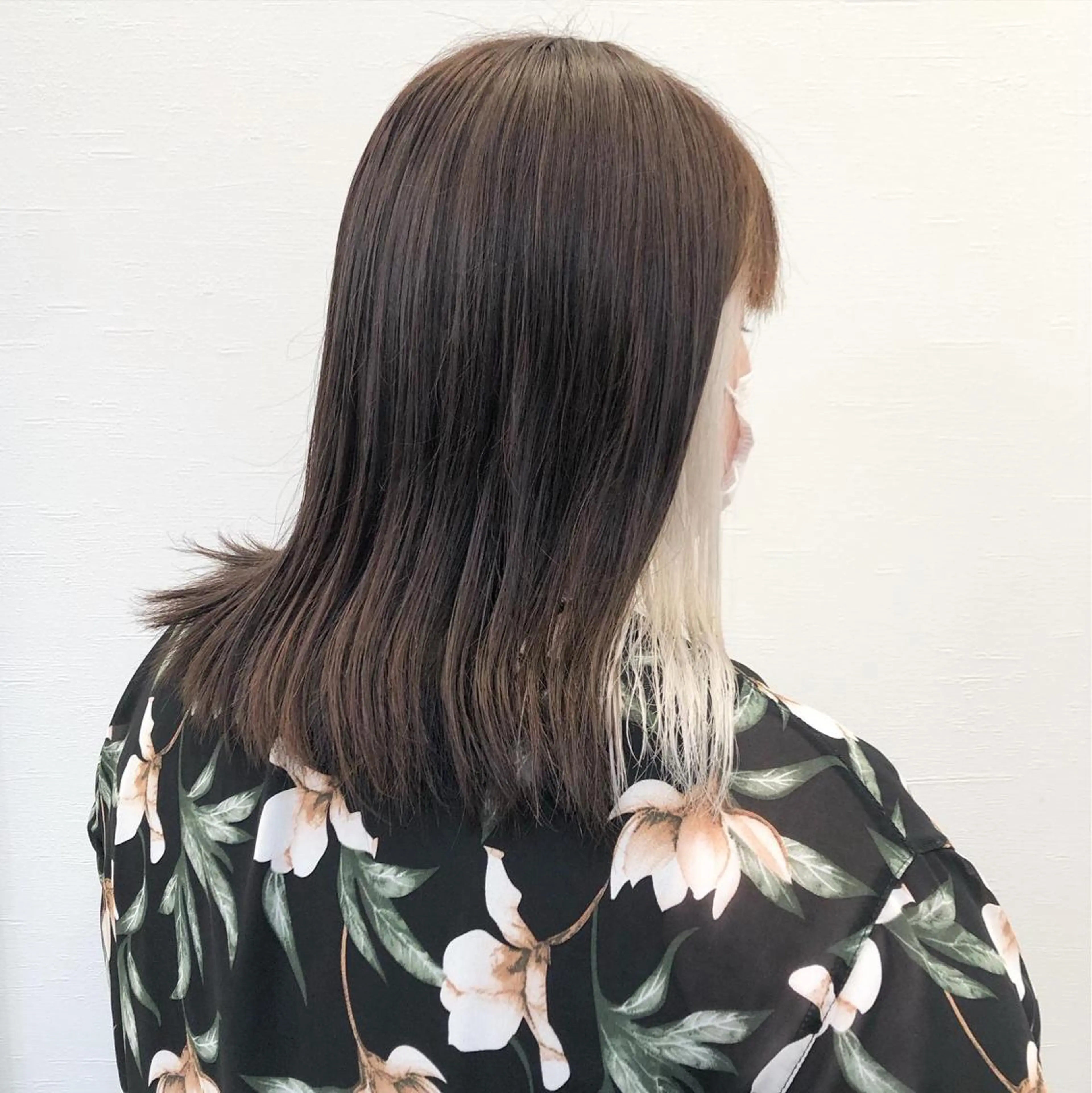 カラー ツノガイ エリのヘアスタイル