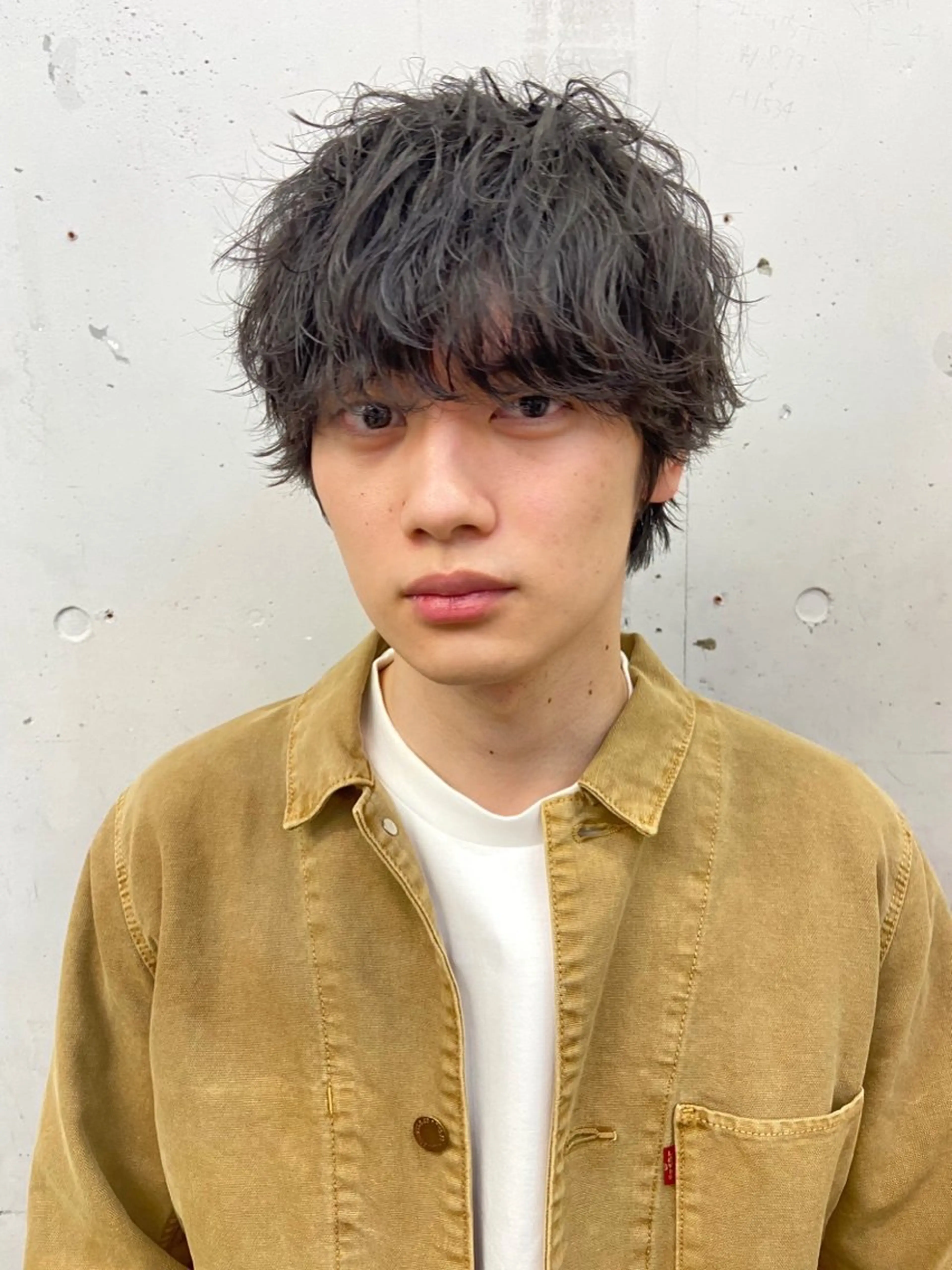 『✨常連のお客様✨』髪に動きがあり透明感求めてる方🔥モテ髪メンズパーマ＋透明感カラー＋似合わせカット＋トリートメントの写真