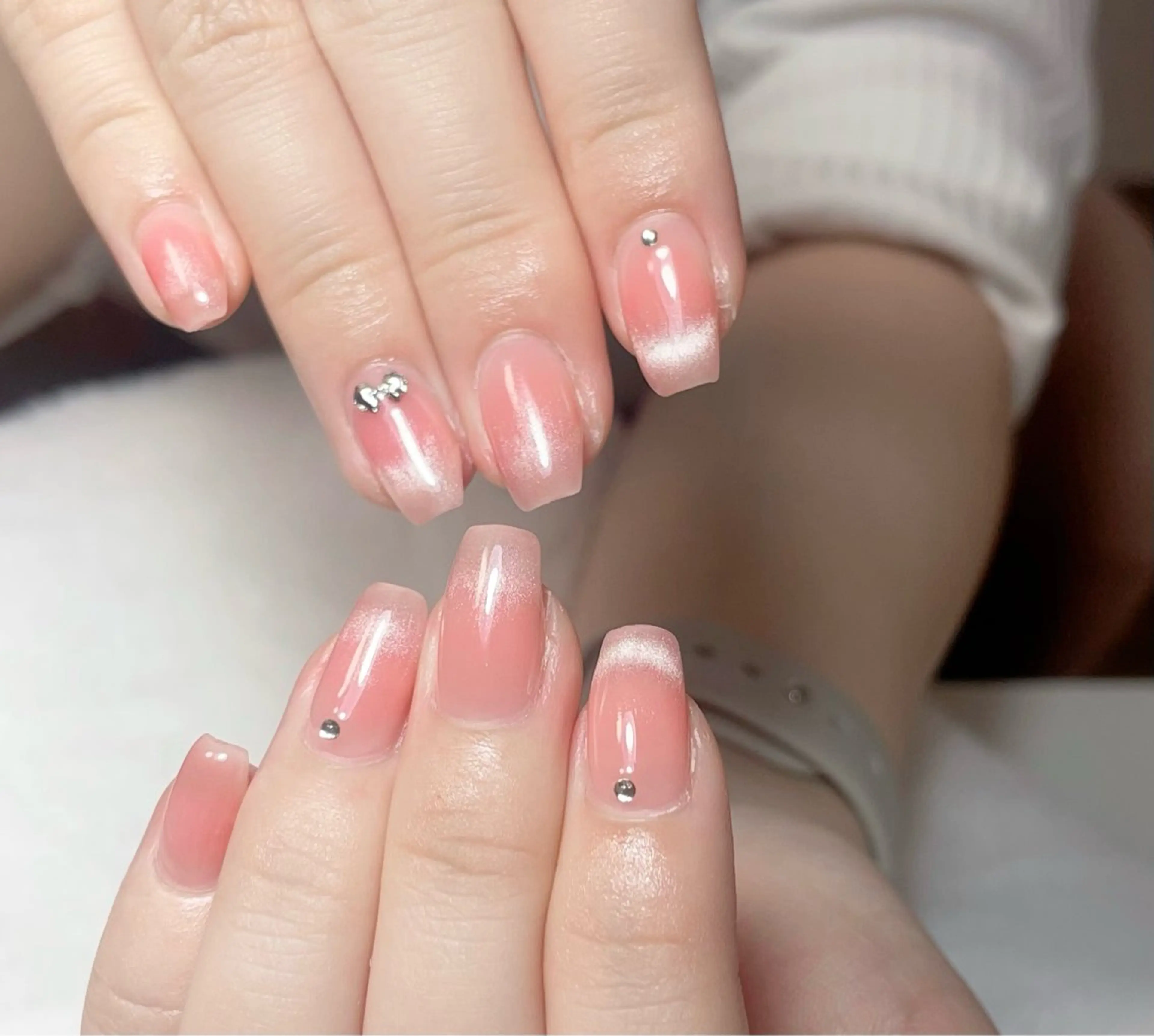 ネイル チークネイル マグネットネイル ハンドネイル B·U Nail大宮 長さだし専門店のネイルデザイン